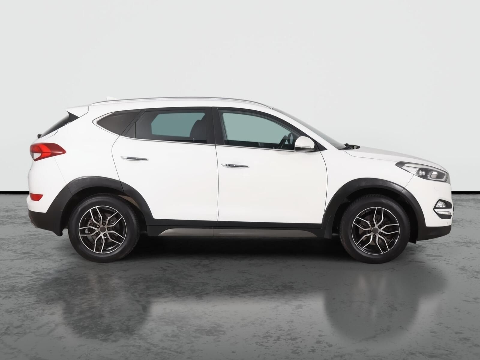 Hyundai Tucson, 1.6 T-GDI, 4X4, Serv.kniha - fotka 6
