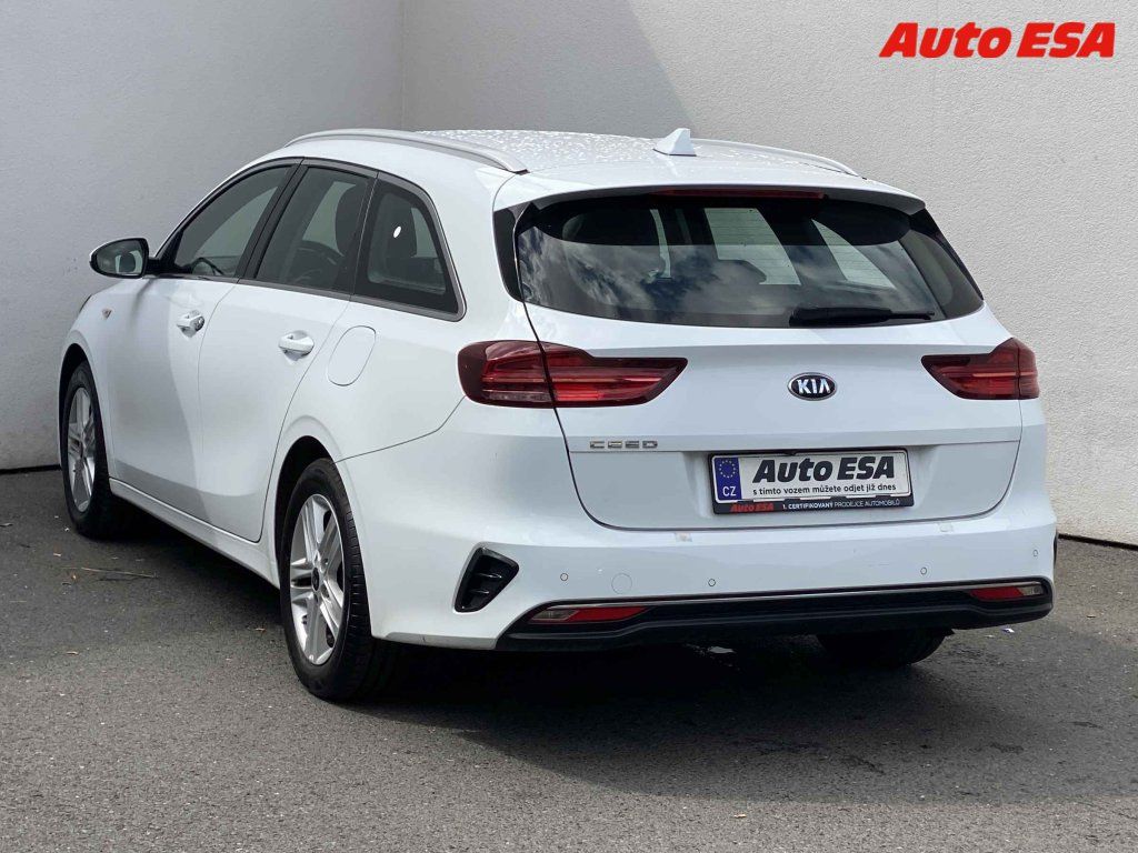 Kia Cee´d, 1.4 TGDi,Vision - fotka 6