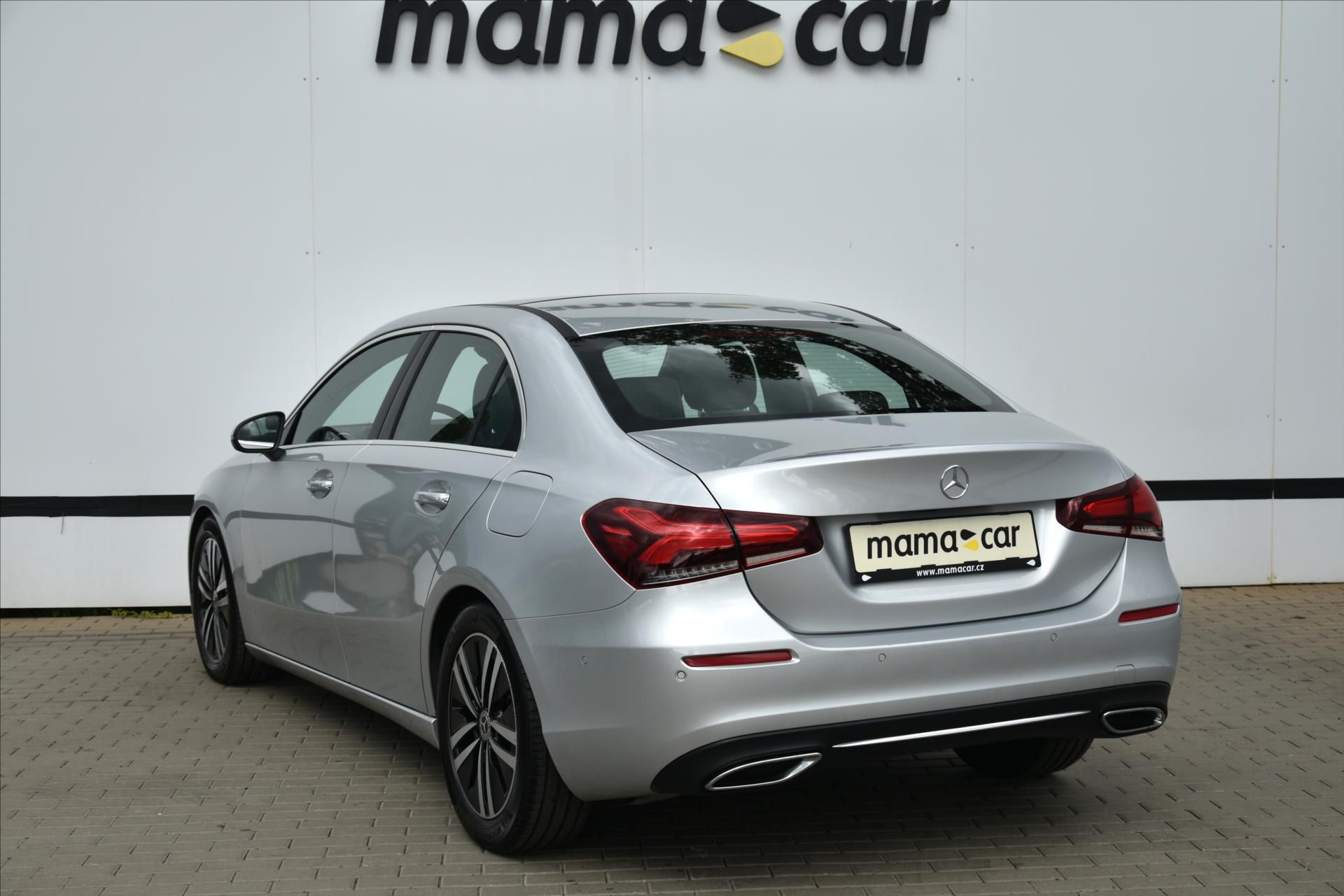 Mercedes-Benz Třídy A, 250i 165kW NAVI PANORAMA ČR - fotka 5