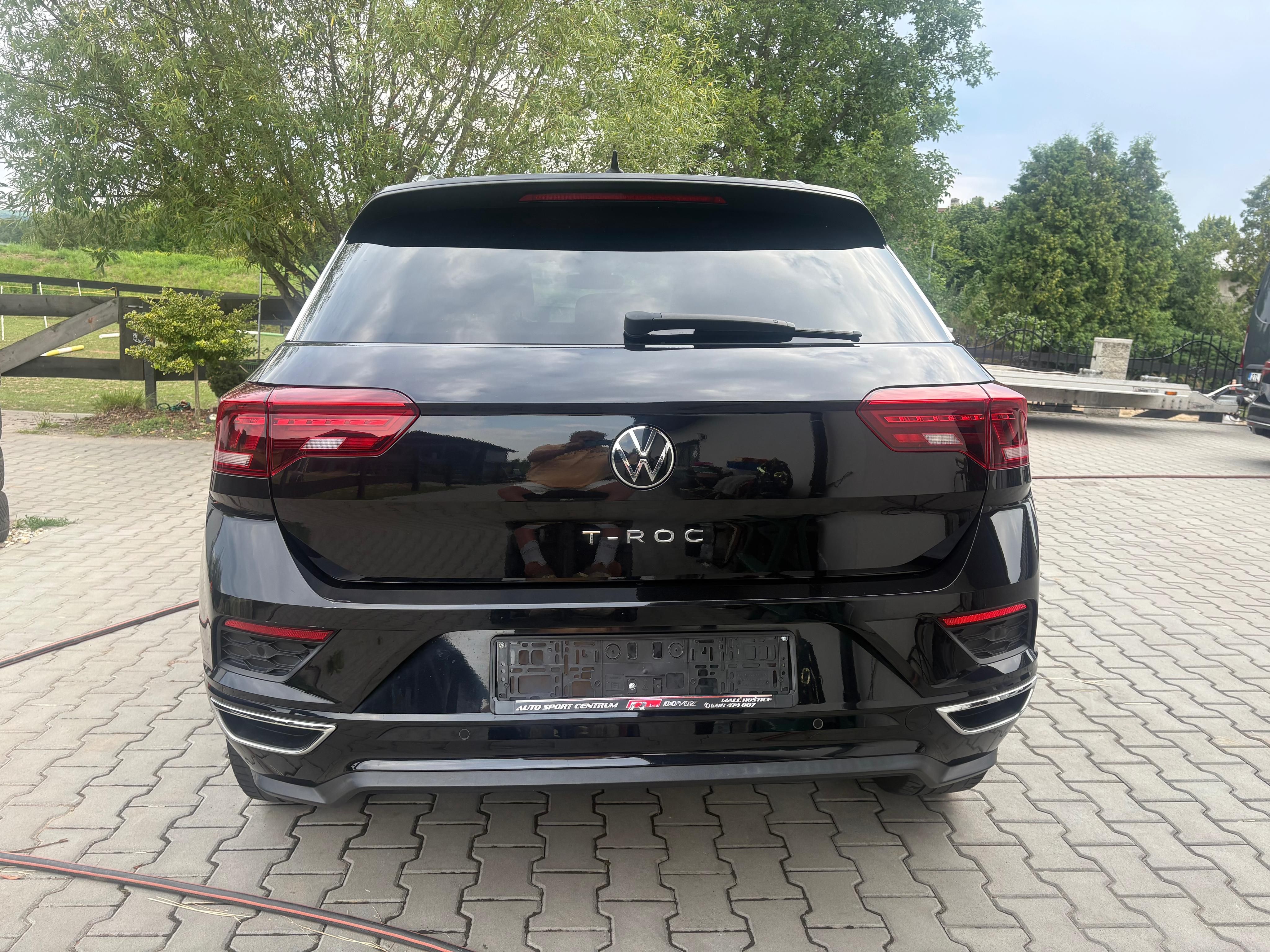Volkswagen T-Roc, 1.5TSI Dsg R line Matrix - fotka 4
