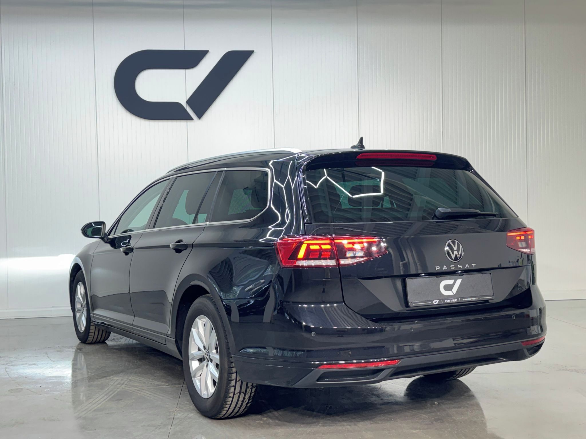 Volkswagen Passat, Variant  2.0 TDI 110KW - fotka 6