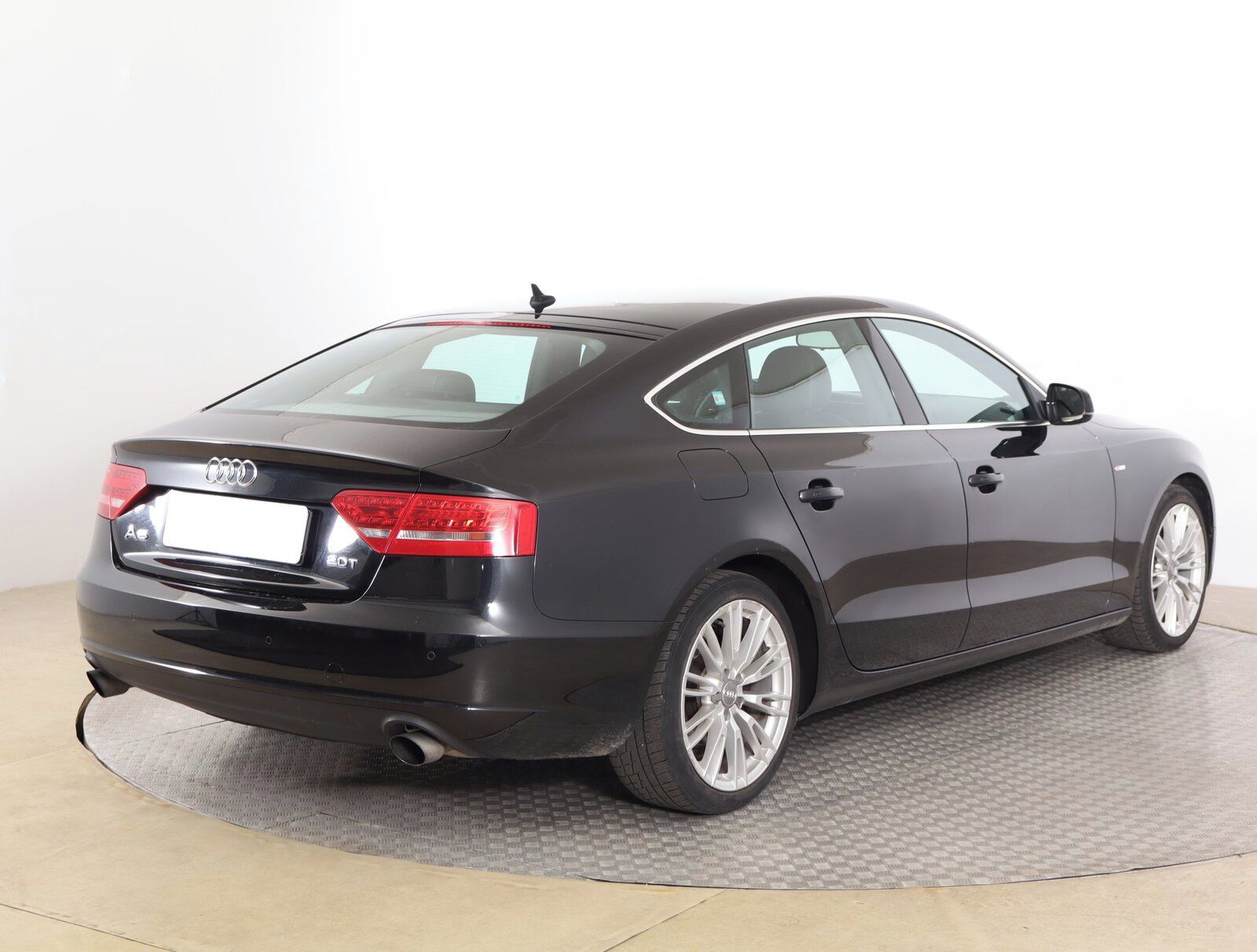 Audi A5, 2.0 TFSI, S-Line - fotka 5