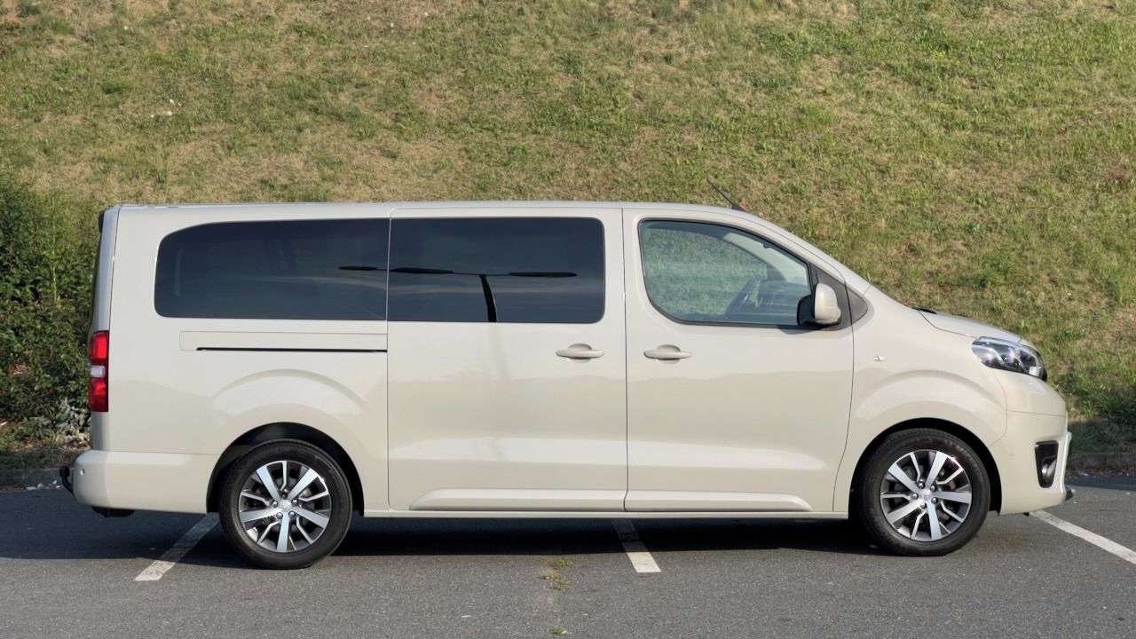 Toyota Proace Verso, L2, webasto, krásný stav, 8sAT - fotka 4