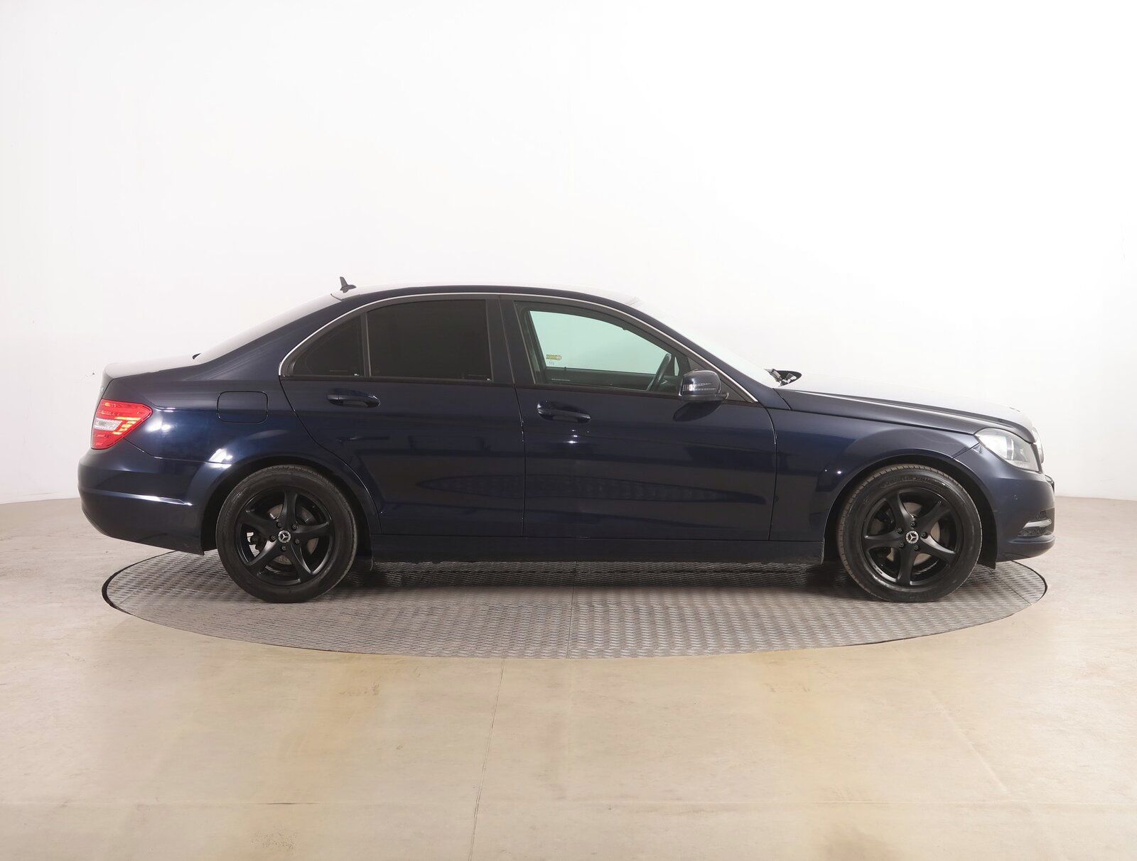 Mercedes-Benz Třídy C, 200 CDI, Avantgarde, Automat - fotka 6