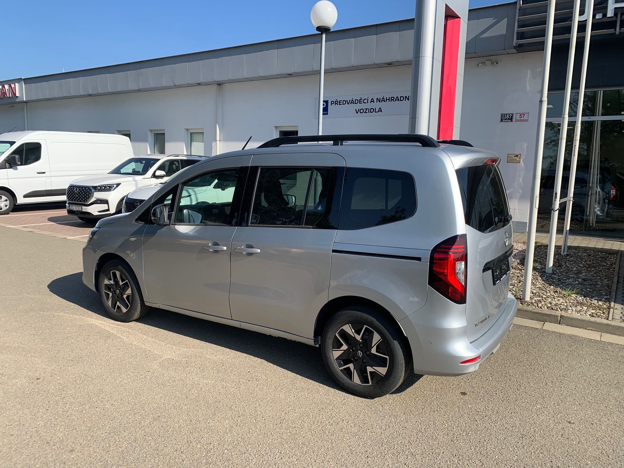 Nissan Townstar, COMBI 1.3 DIG-T 130 6MT TEKNA - fotka 5