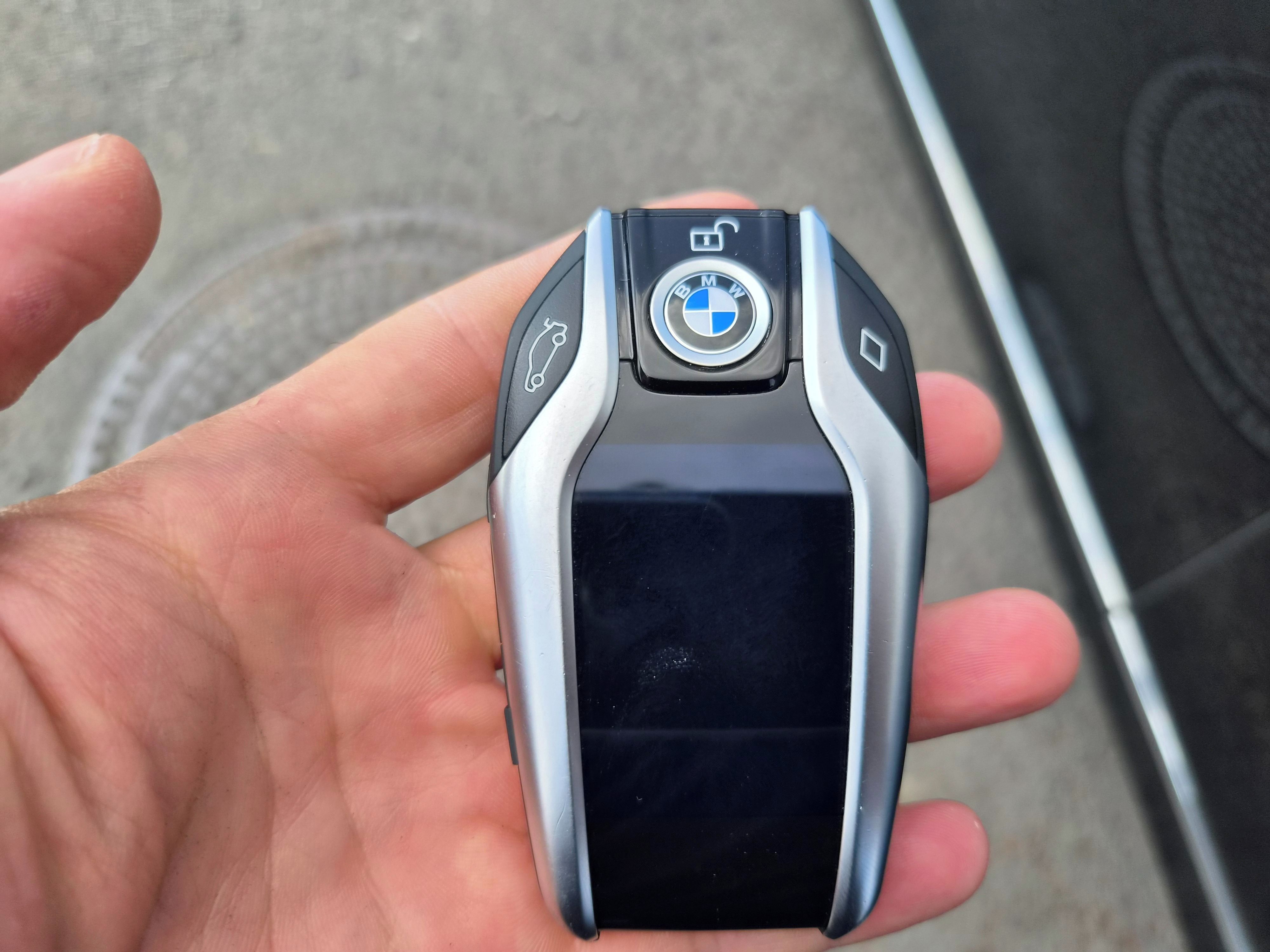 BMW Řada 7, 1 maj.plný servis nová STK - fotka 6