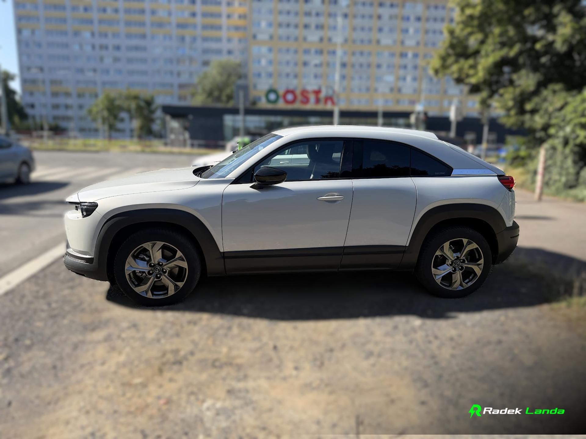Mazda MX-30, e-SKYACTIV 35,5 kWh | Head-Up - fotka 3