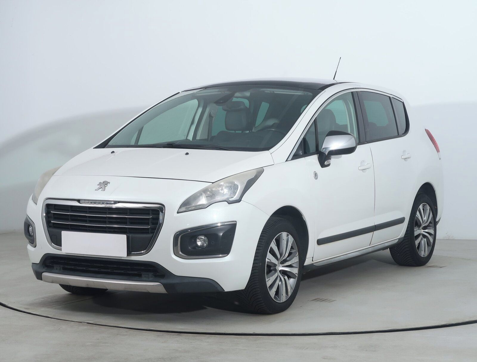 Peugeot 3008, 1.6 BlueHDi, Navi - fotka 2