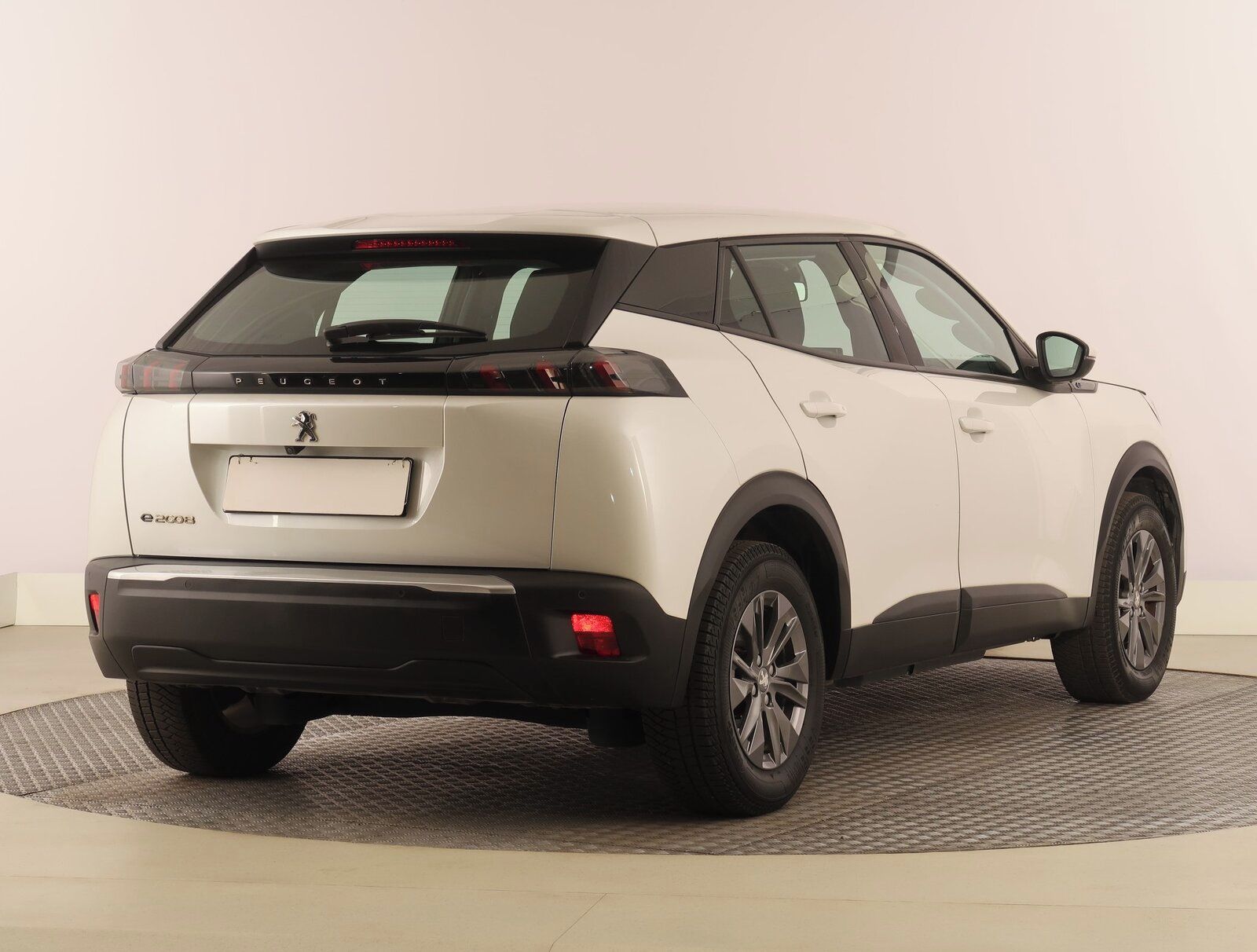 Peugeot 2008, 50 kWh, SoH 87%, Active - fotka 5