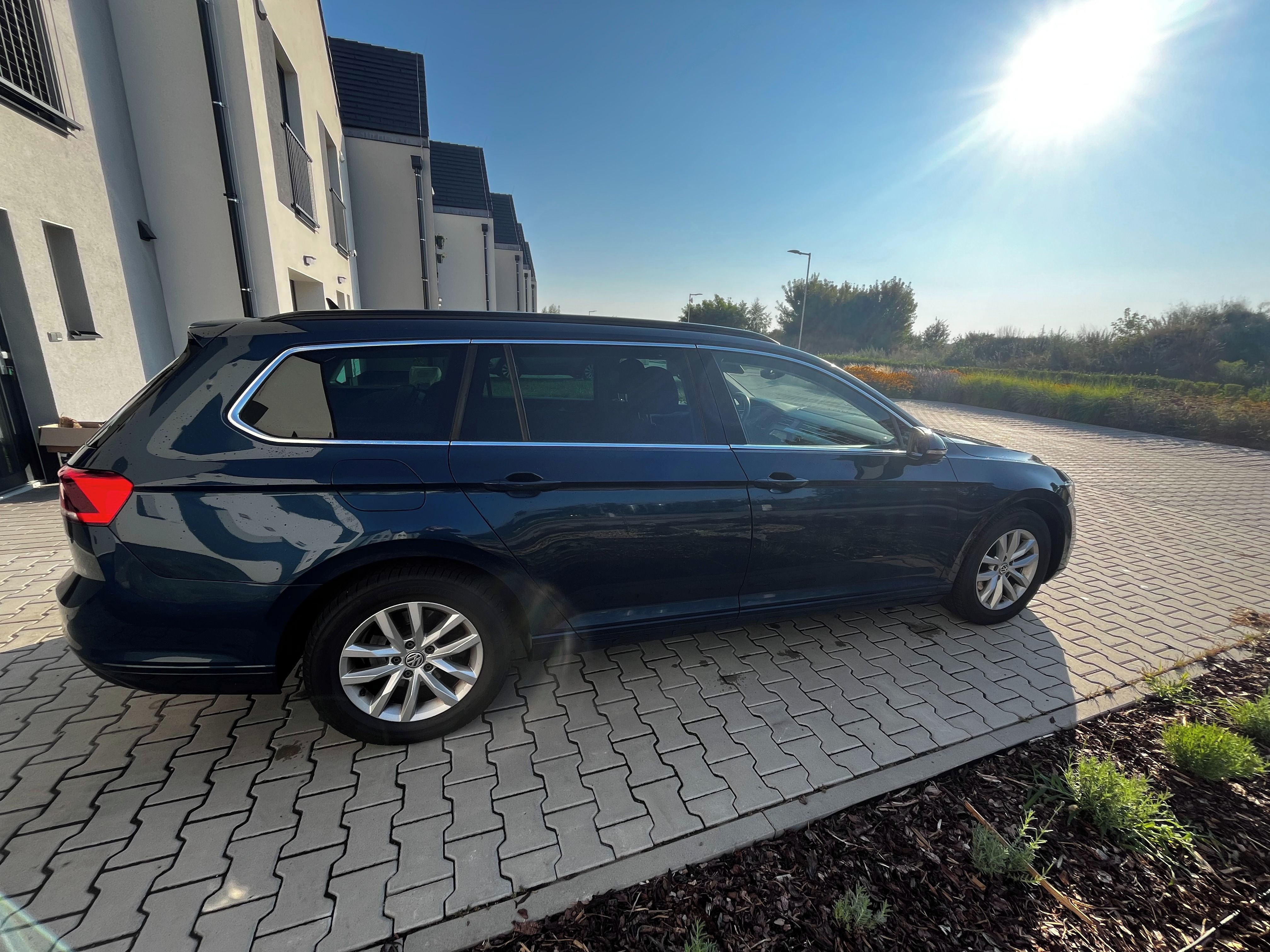 Volkswagen Passat, Business 2.0 DTI 110kW DSG - fotka 3