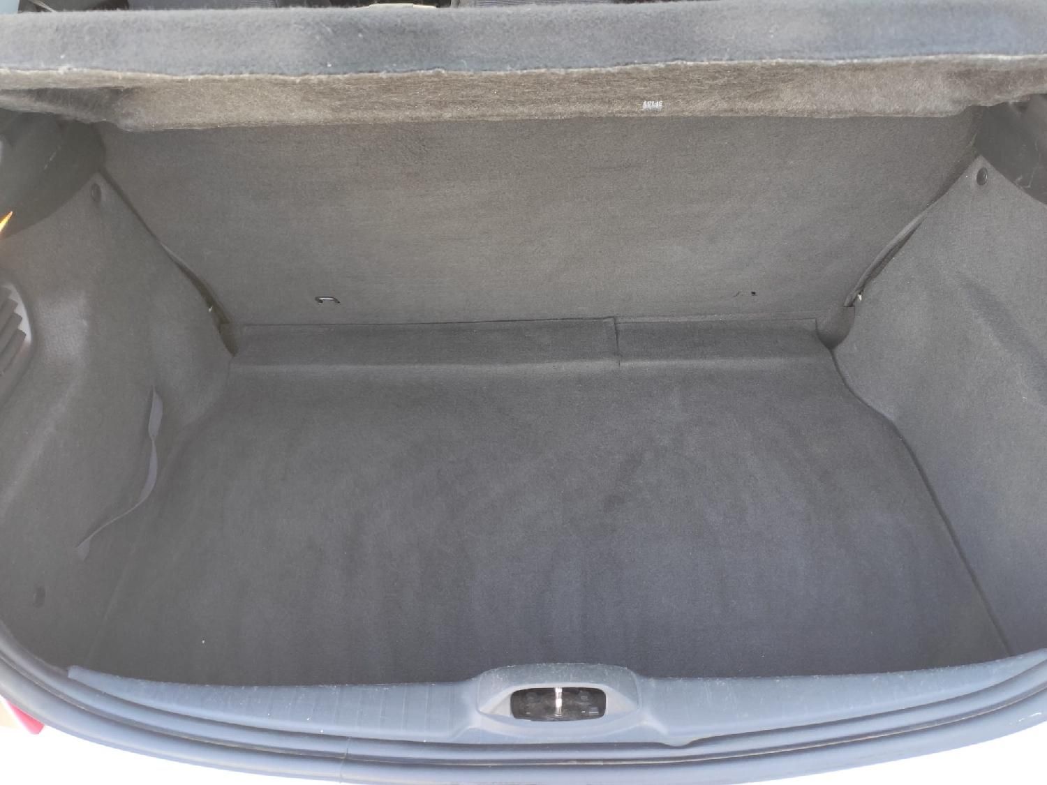 Peugeot 208, 1.2i 92k MAN5 nové CZ po STK - fotka 6