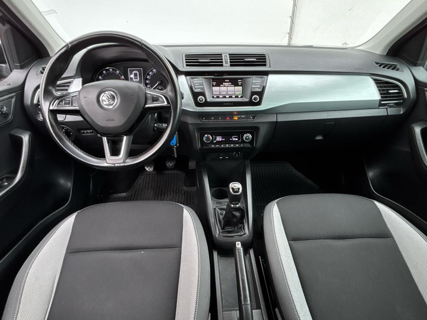 Škoda Fabia, 1.2 TSI / 66 kW AMBITION - fotka 5