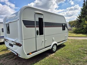 Hobby, De Luxe 400 SFe,model 2027
