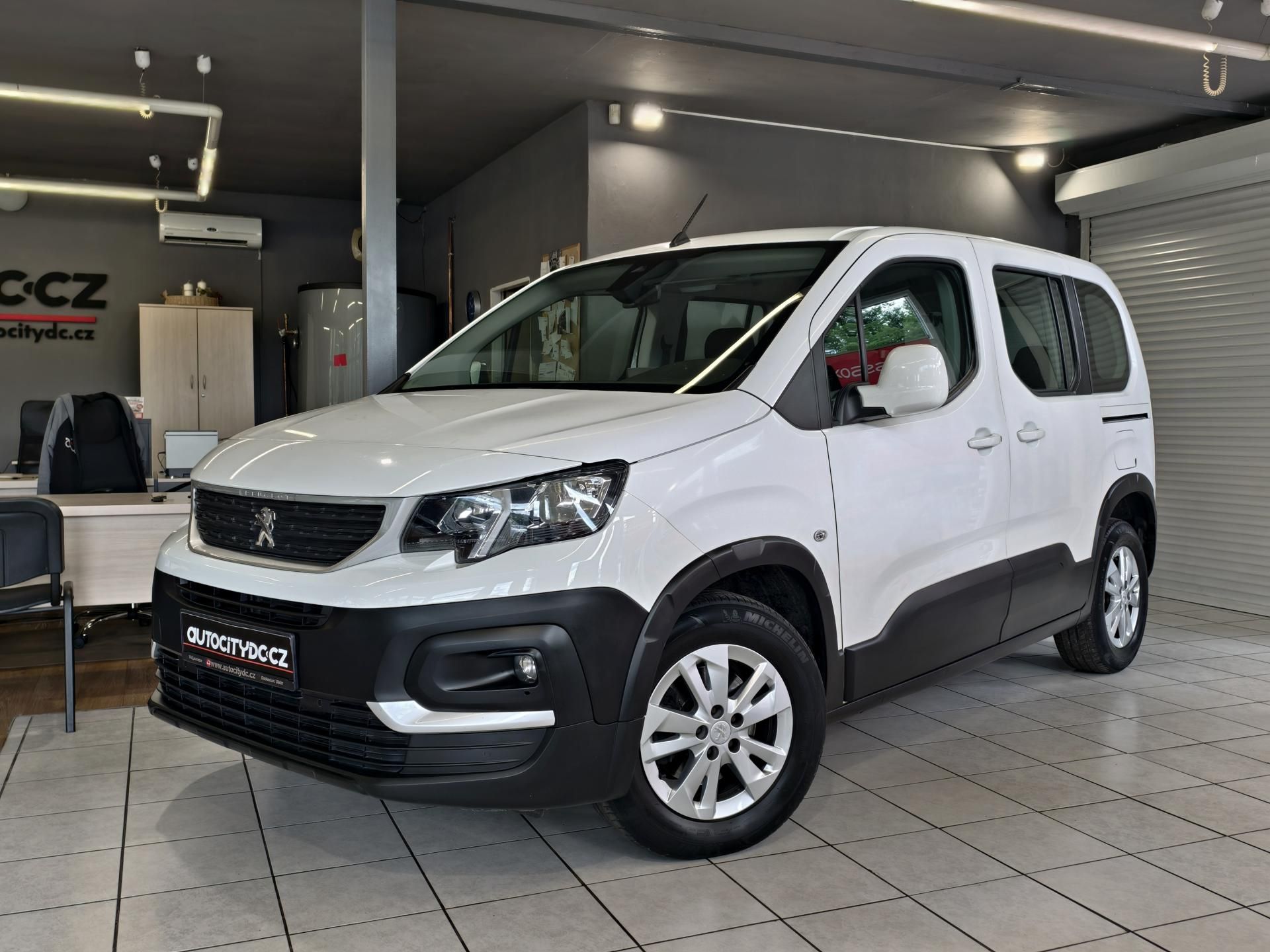 Peugeot Rifter, 1.5 BHDi 96kW 7 MÍST, LANE, ČR - fotka 3