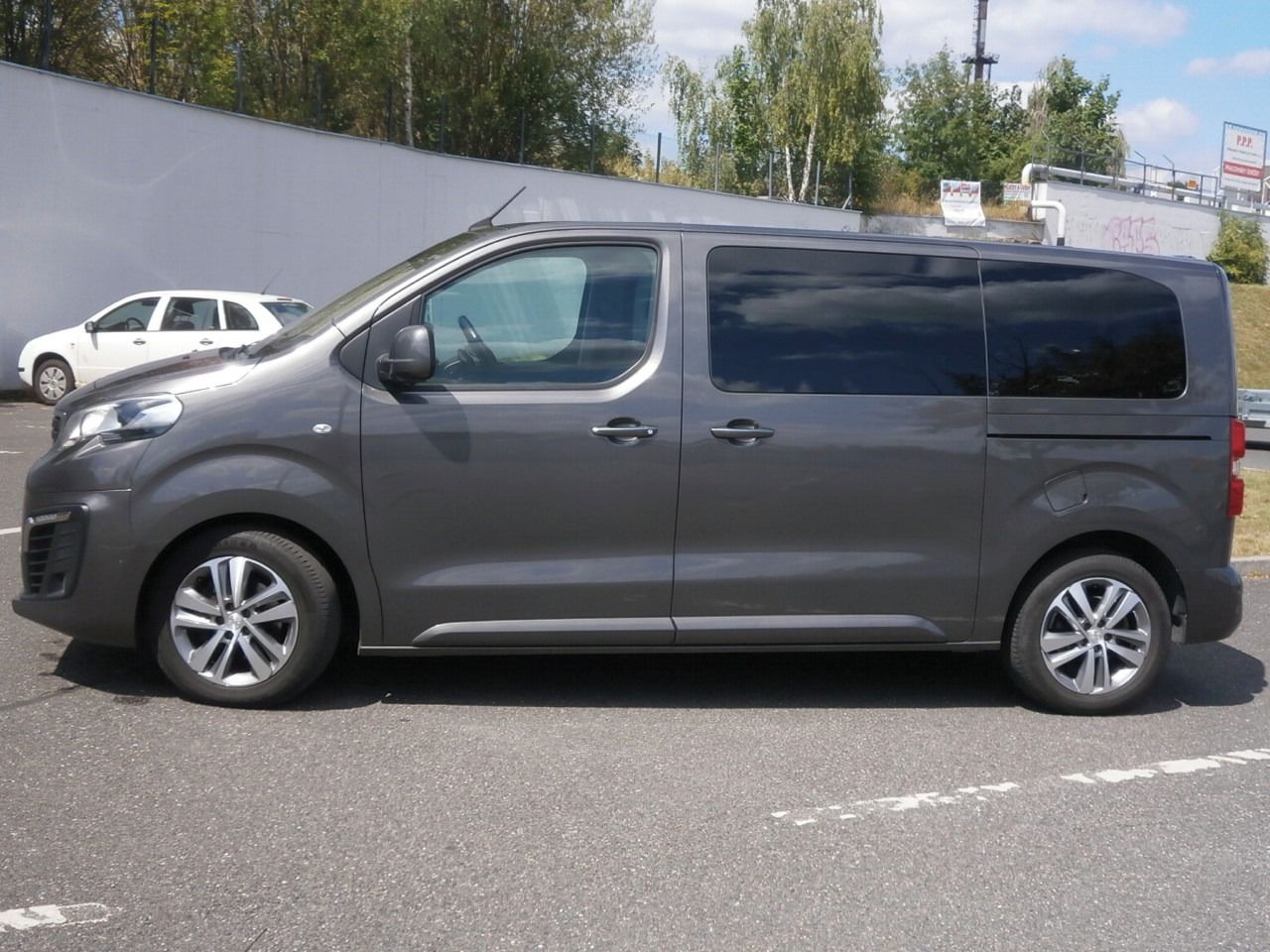 Peugeot Traveller, 2,0HDI 130KW 7-MIST VIP DPH!!! - fotka 2