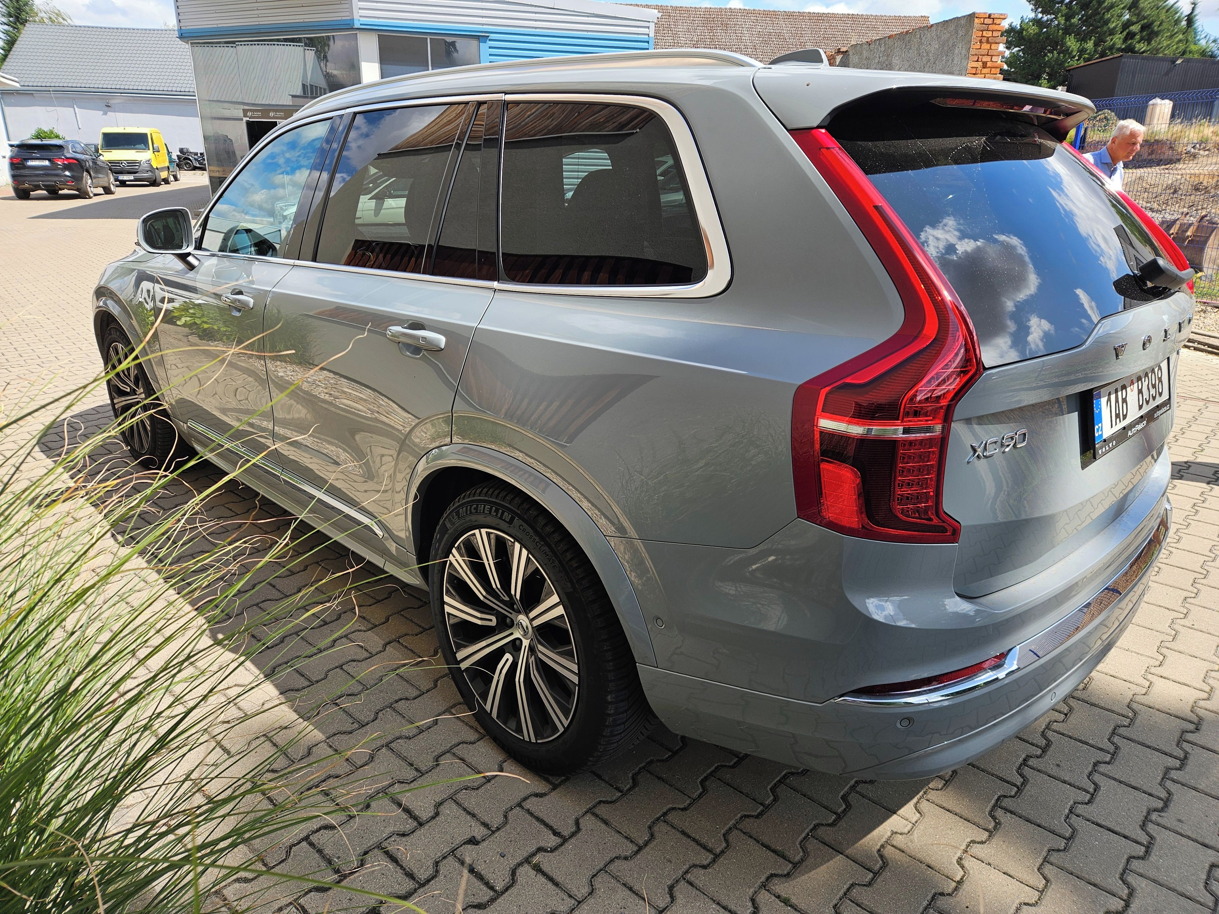 Volvo XC90, 2.0 B5  AWD SERV VOLVO ČR - fotka 4