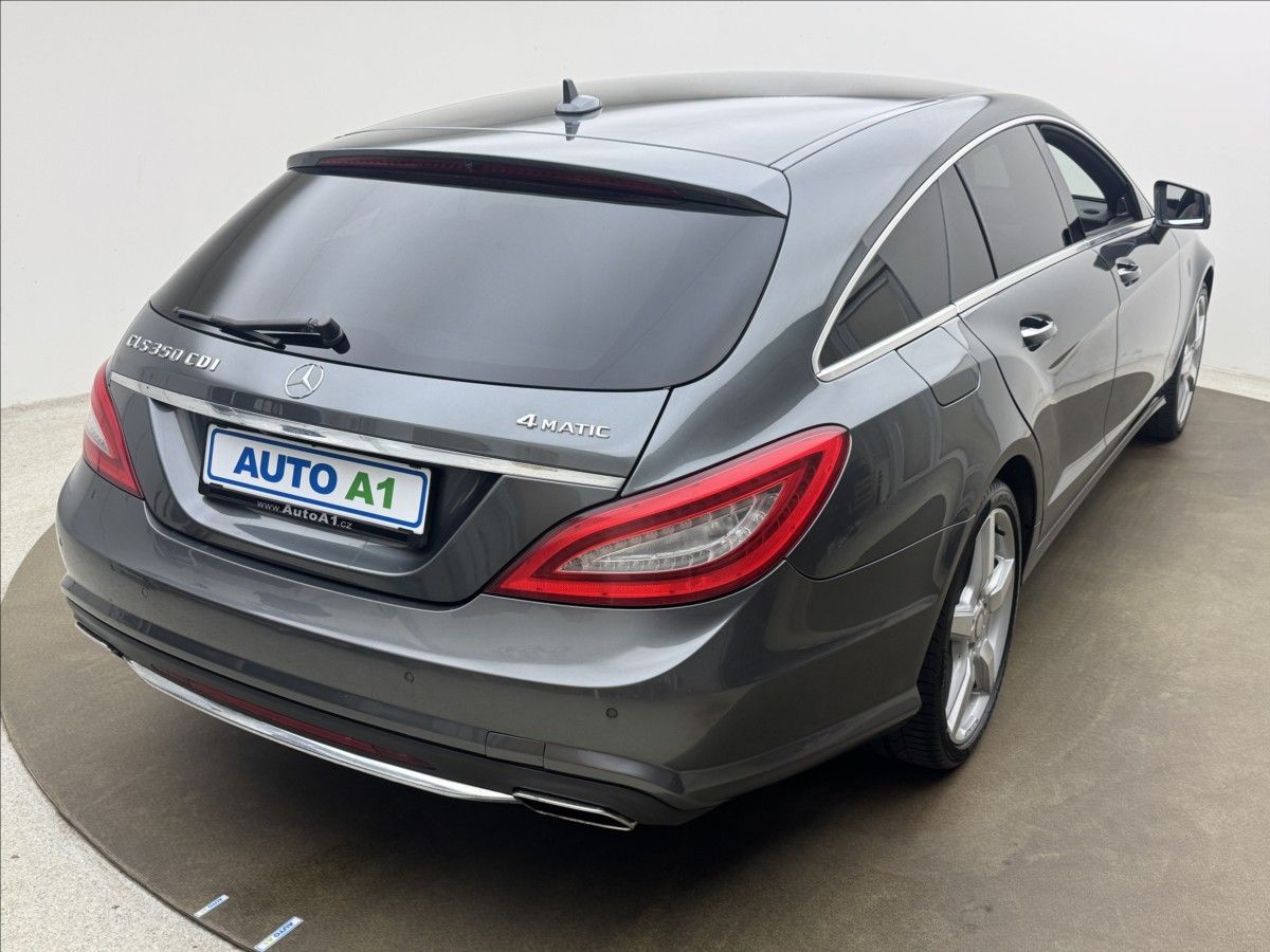 Mercedes-Benz CLS, 3,0 DPH 4X4 H/K AMG LED ACC ČR - fotka 4