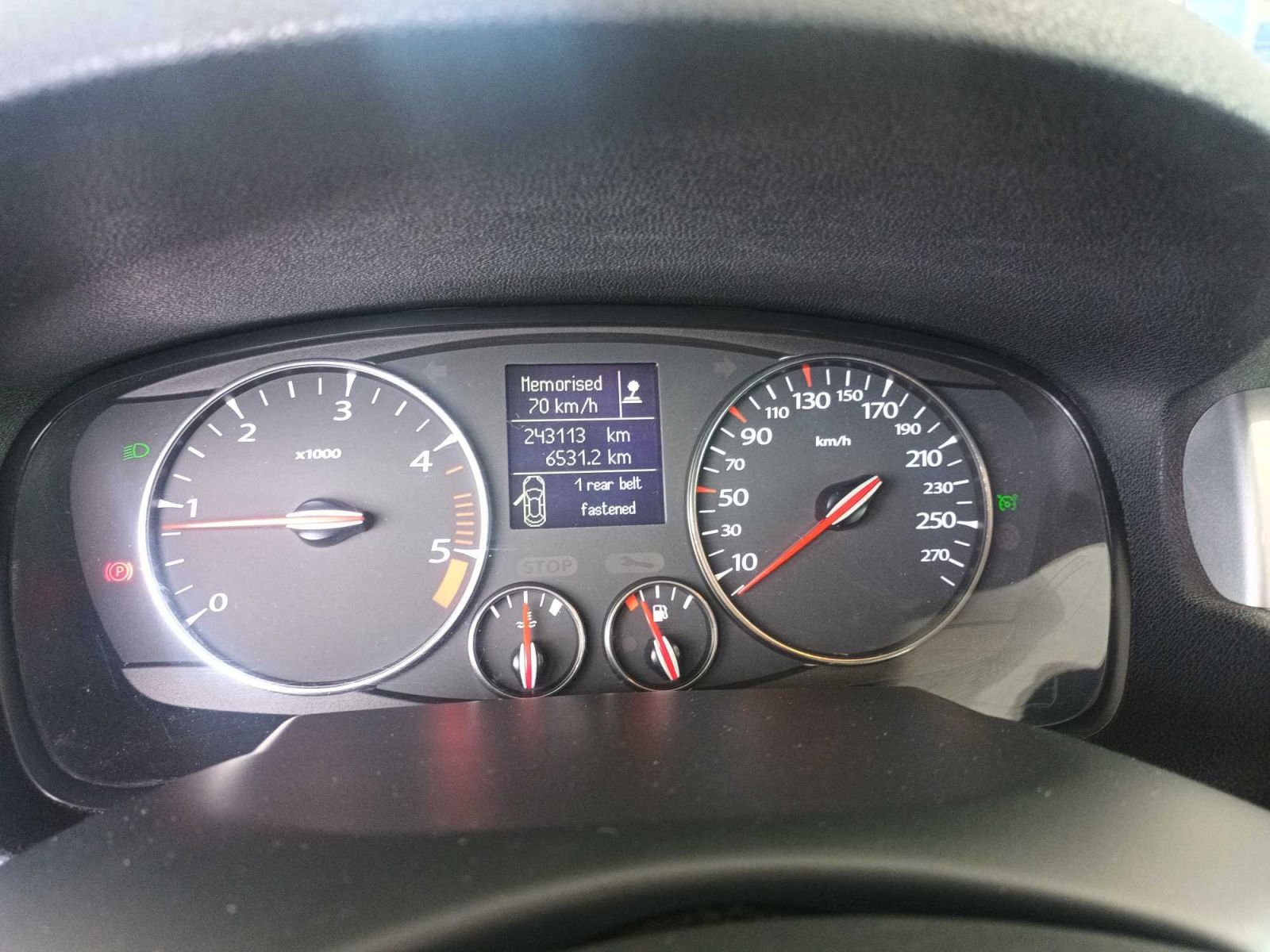 Renault Laguna, 2.0 DCi, Kožené sedačky - fotka 3