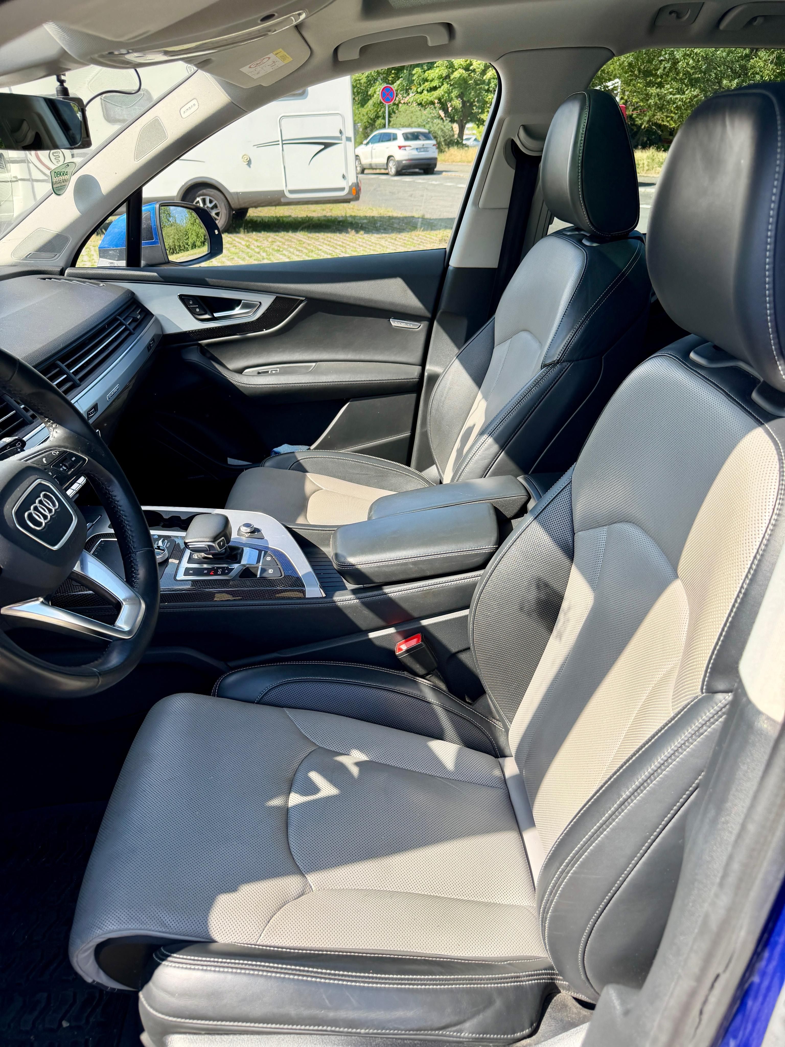 Audi SQ7, Audi SQ7 - garazovano - fotka 4