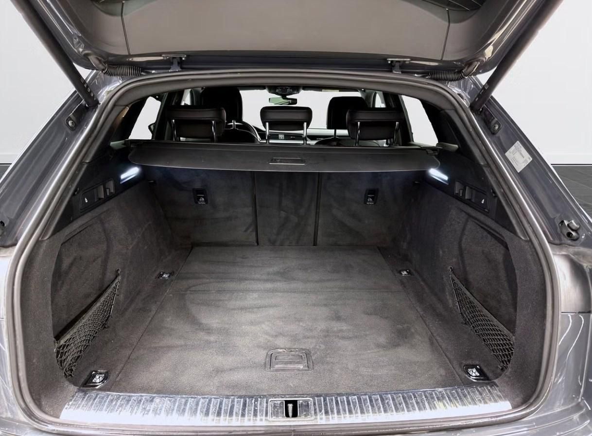 Audi Q8 e-tron, 50 Q Kamera Tažné Ambient B&O - fotka 6