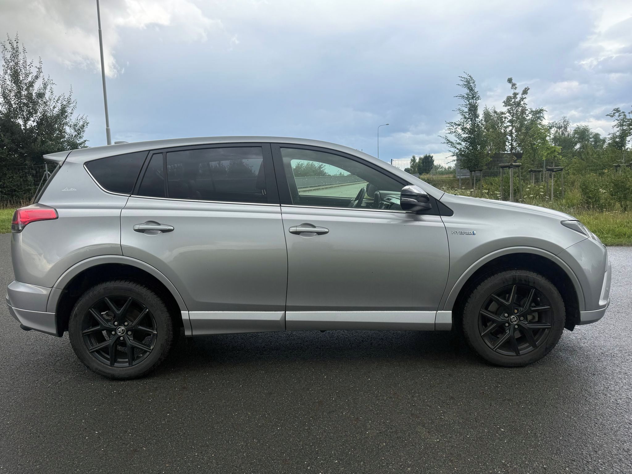 Toyota Rav4, Hybrid EXECUTIVE - fotka 6