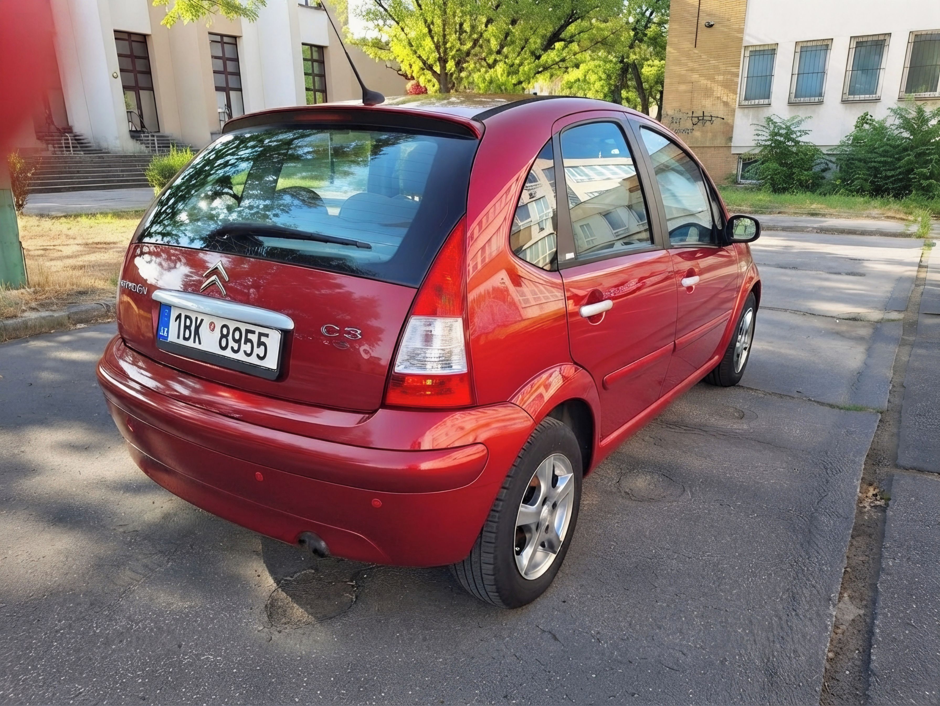 Citroën C3, Citroën C3 Exclusive 1.4 16V - fotka 4