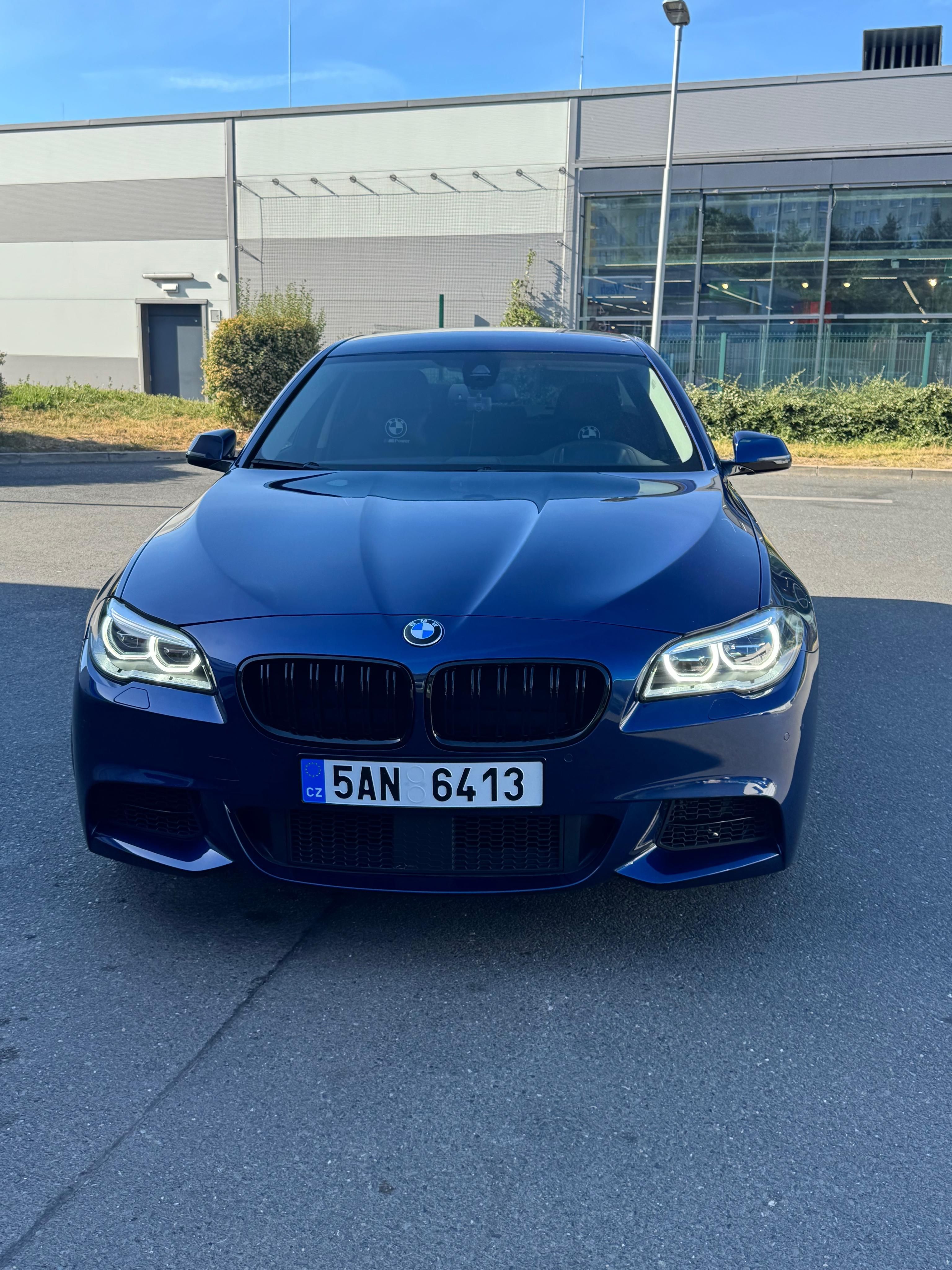 BMW Řada 5, 535d - fotka 2