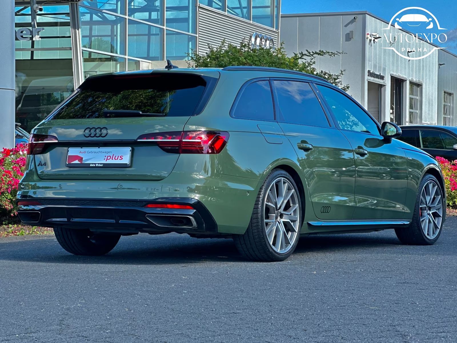 Audi A4, Avant 40TFSI S LINE BLACK * - fotka 2