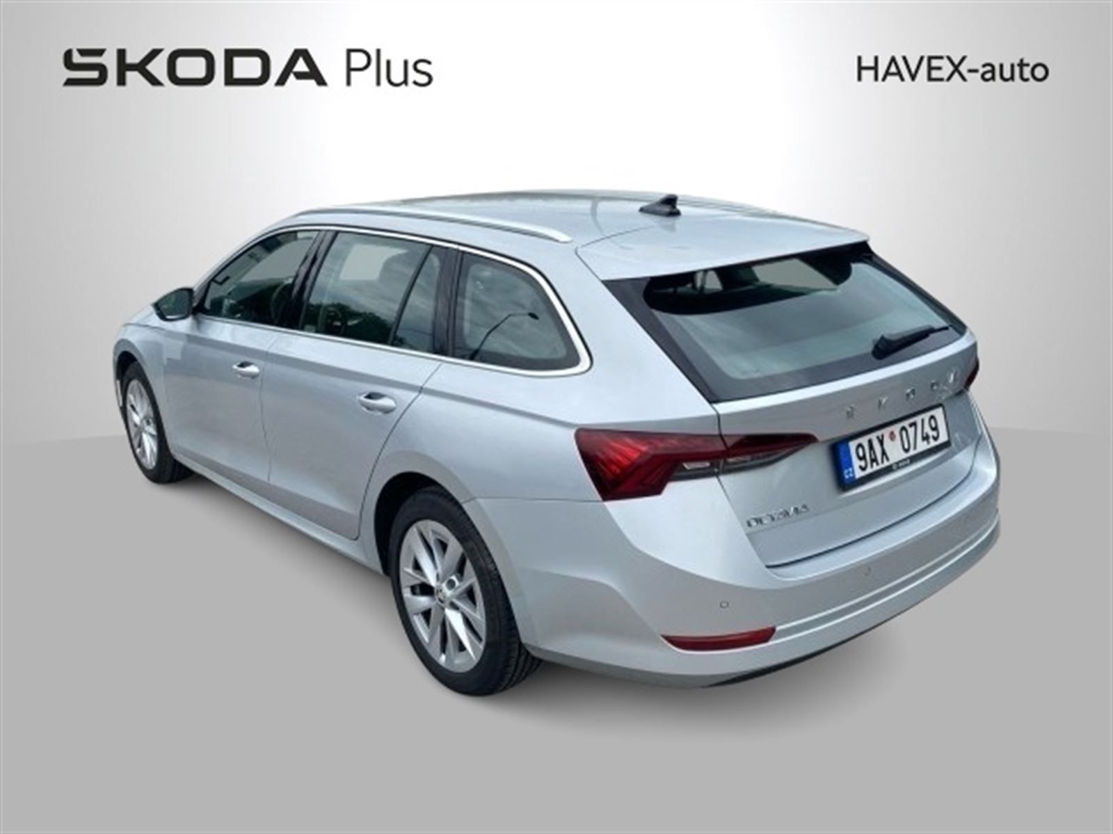 Škoda Octavia, Combi 2.0 TDI DSG Style + - fotka 2