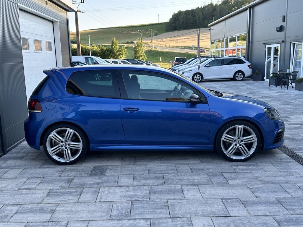 Volkswagen Golf, 2,0 TSI 271PS  R M/T 4x4 - fotka 6