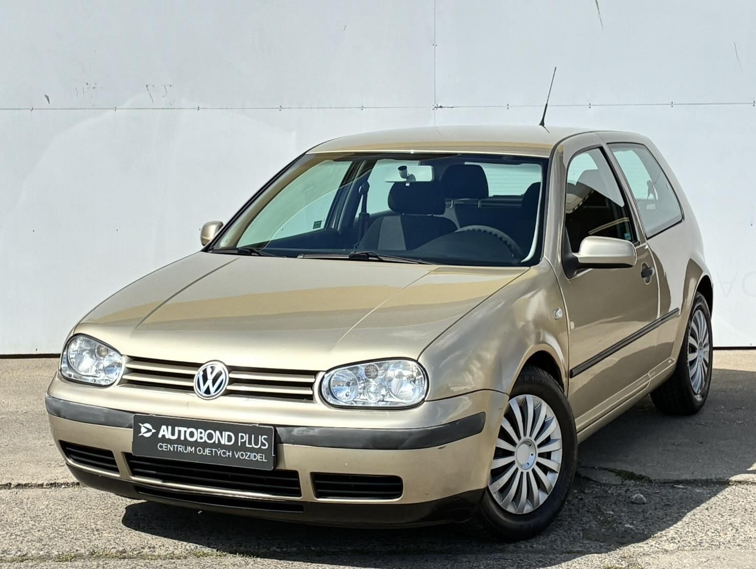 Volkswagen Golf, 1.6 16V 77kW