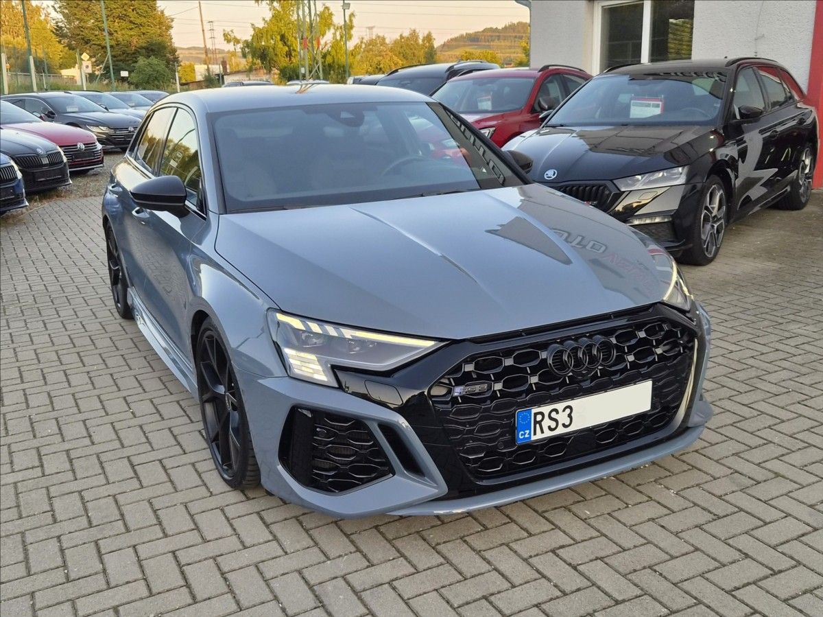 Audi RS3, 2,5 TFSi *DYNAMIC+*MATRIX*HUD* - fotka 4