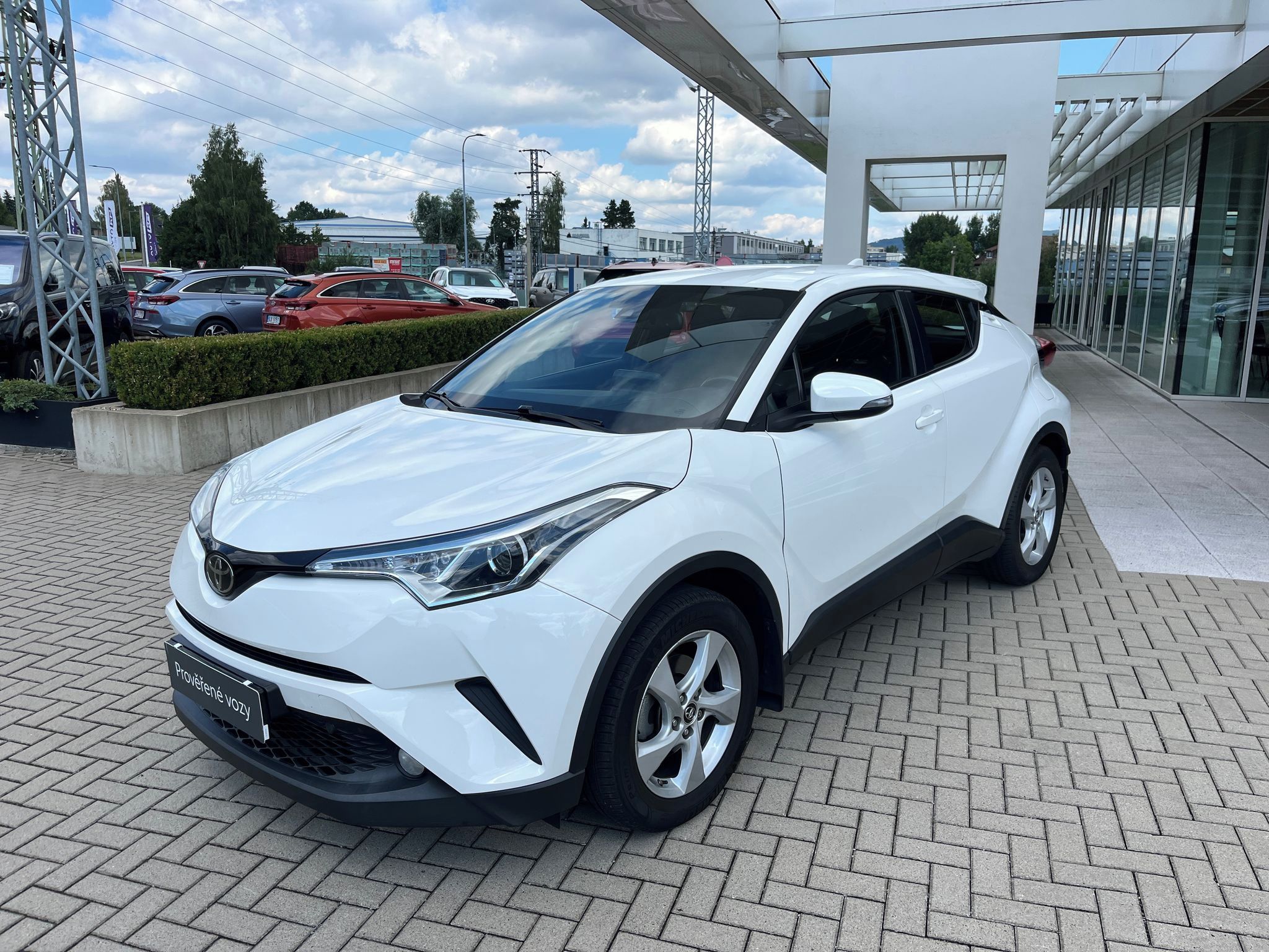 Toyota C-HR, 1,2 Turbo 116k Active - fotka 2