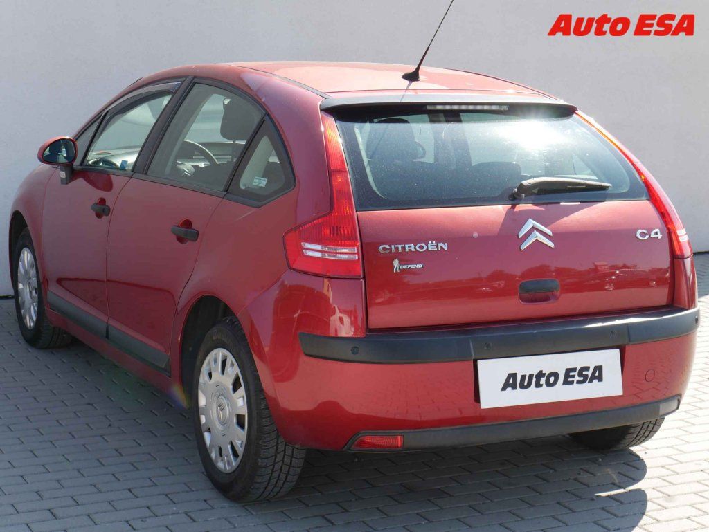 Citroën C4, 1.4i,ČR - fotka 6