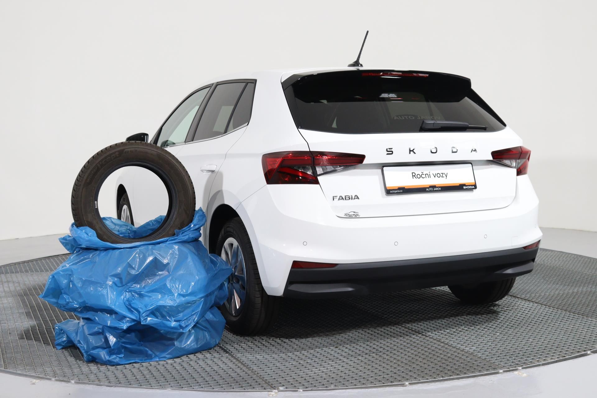 Škoda Fabia, Top Selection 1,0 TSI 70 kW - fotka 5