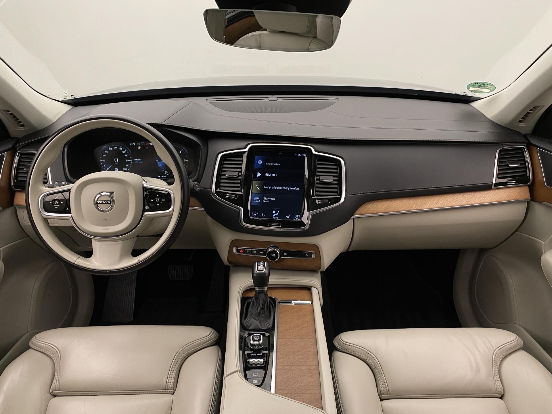 Volvo XC90, D5 AWD INSCRIPTION AUT 7míst - fotka 2