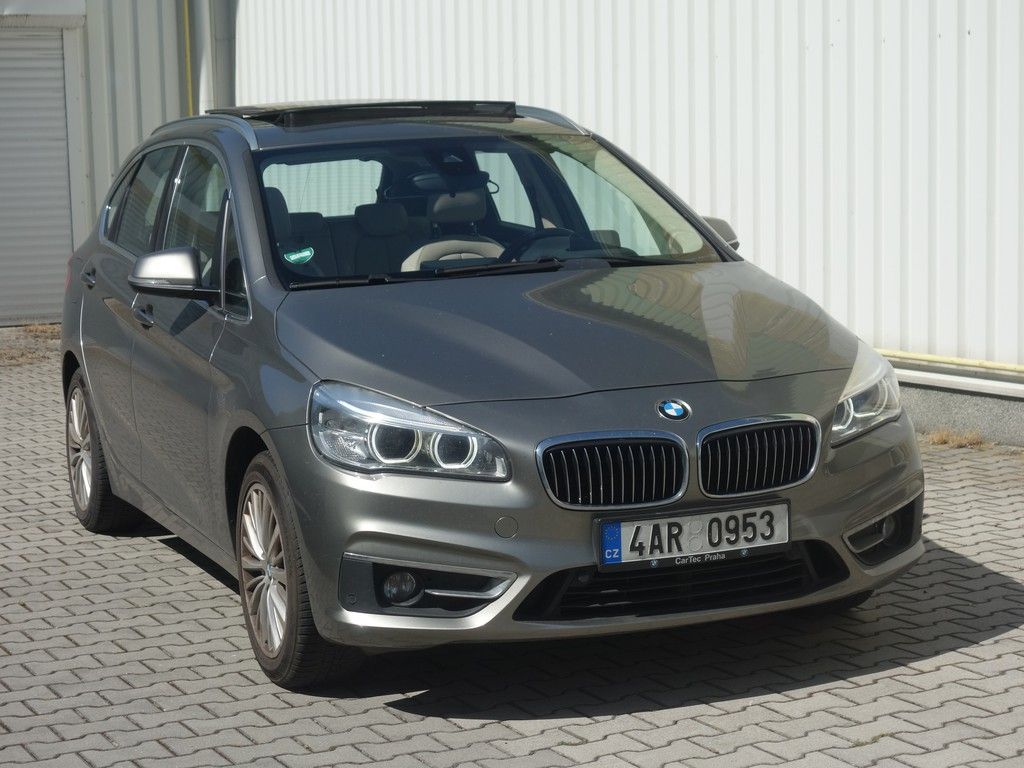 BMW Řada 2, 225i*X-DRIVE*ACTIVE*TOURER*CZ