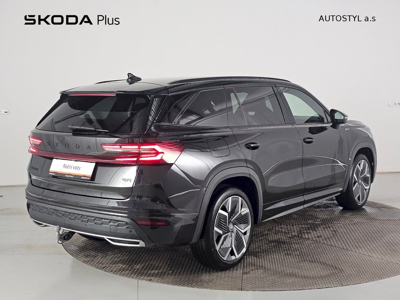 Škoda Kodiaq, 2.0TDi 142kW 4X4 SPORTLINE 7S - fotka 2