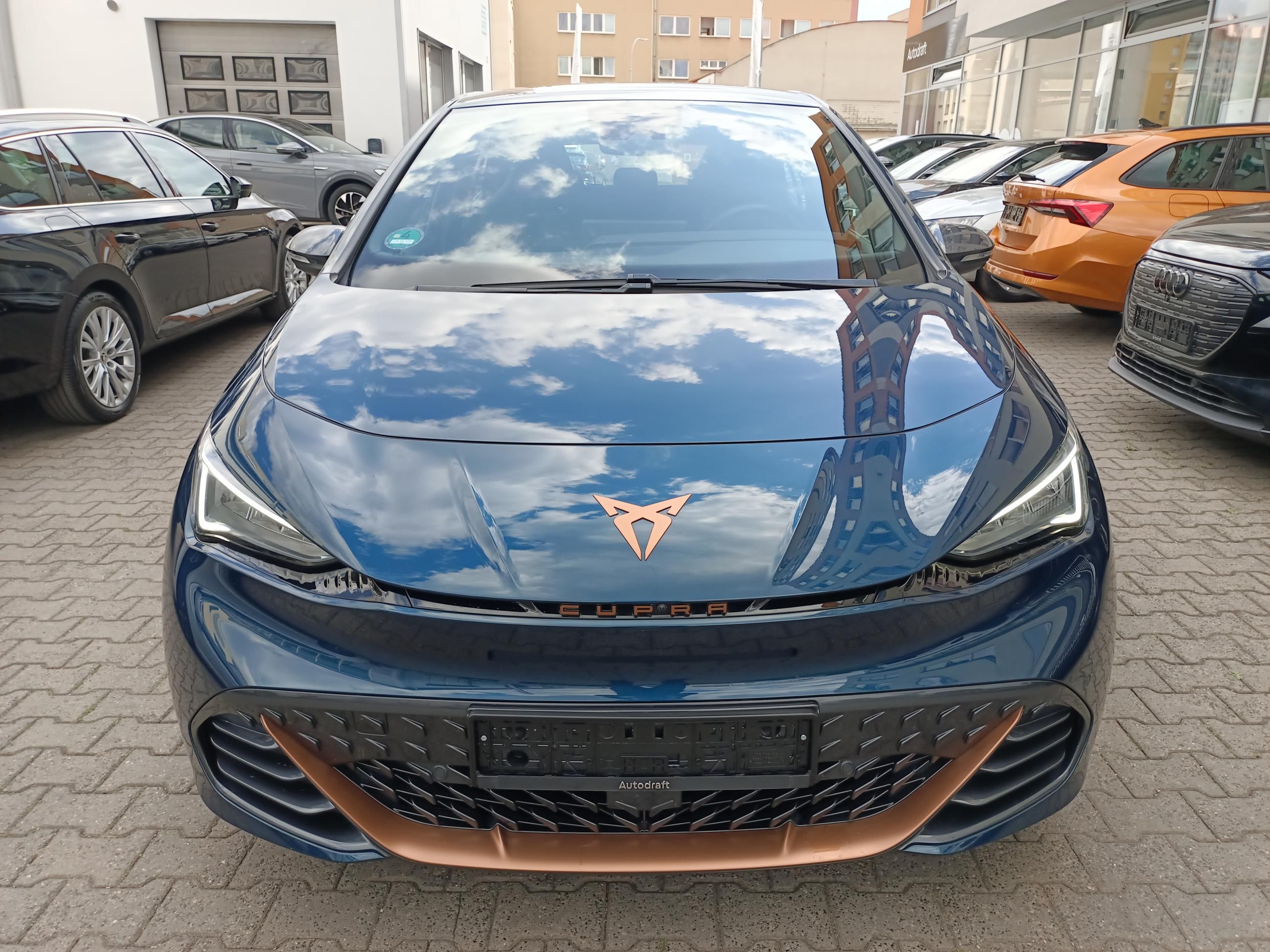 Cupra Born, Born 150kW / ACC / Kamery - fotka 2