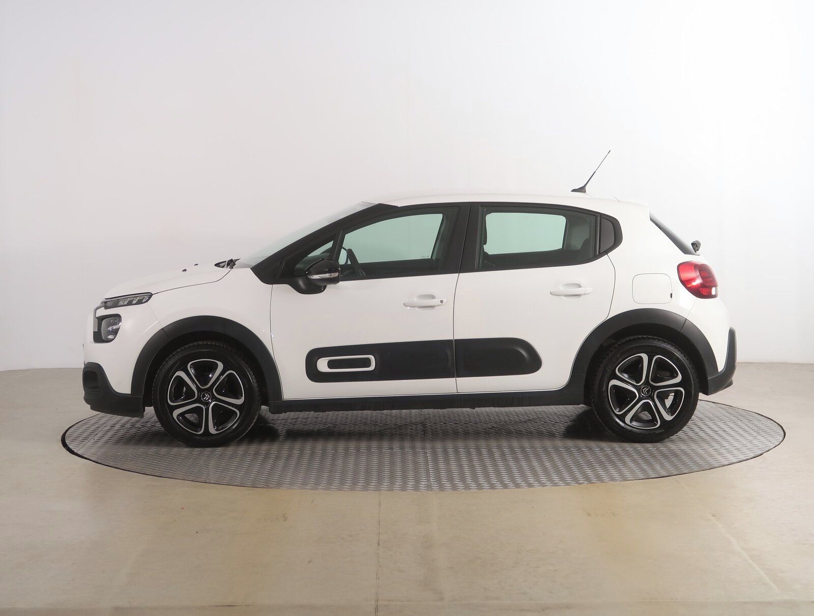 Citroën C3, 1.2 PureTech, Serv.kniha - fotka 3