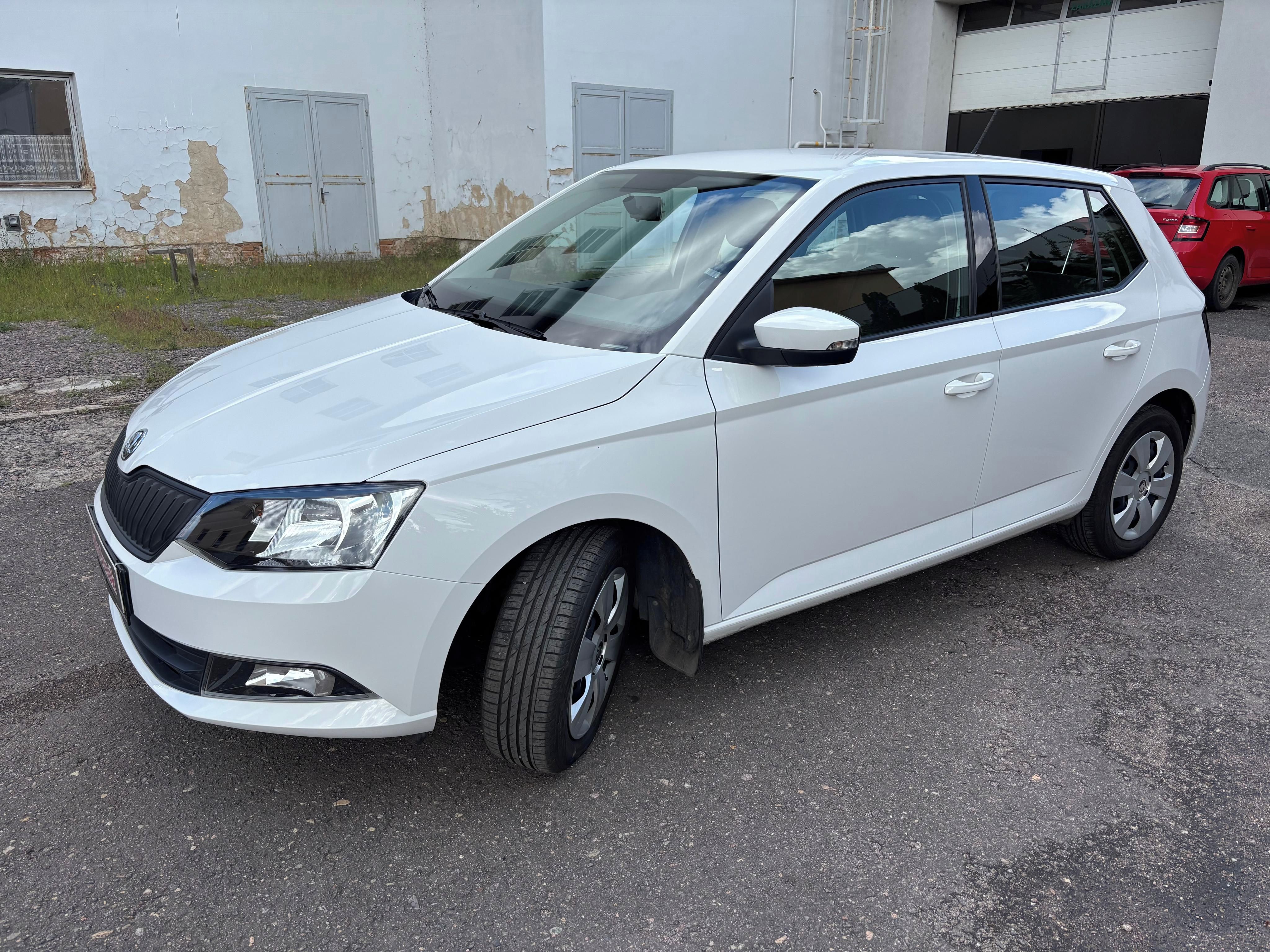 Škoda Fabia - fotka 2