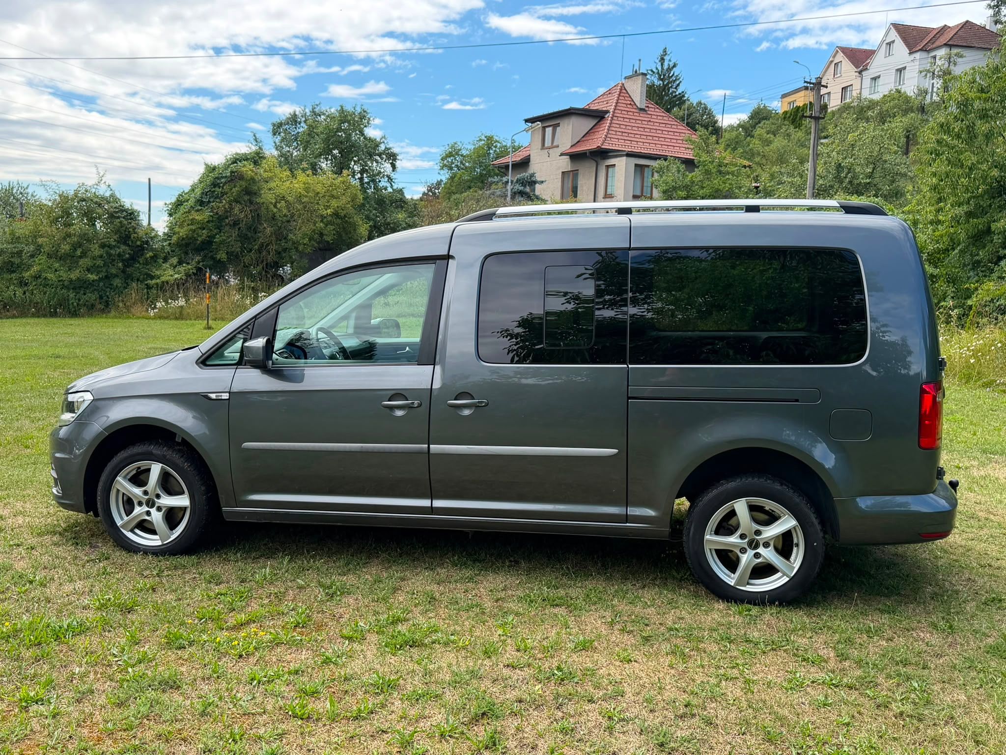 Volkswagen Caddy, MAXI 2,0 TDI- NAVI,TAŽNÉ - fotka 4