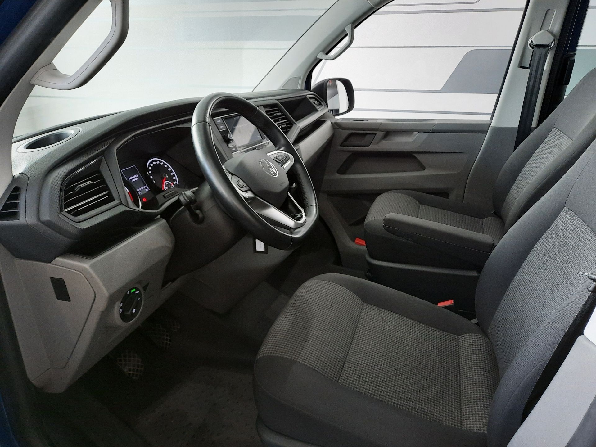 Volkswagen Transporter, 6.1 2.0 TDI (81kW/110k) 9 míst - fotka 6