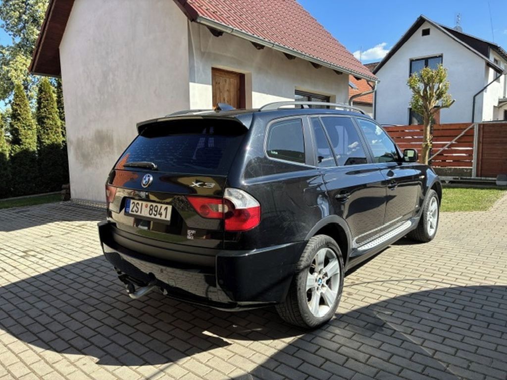 BMW X3, X-Drive 2.5i 141 kW - fotka 4