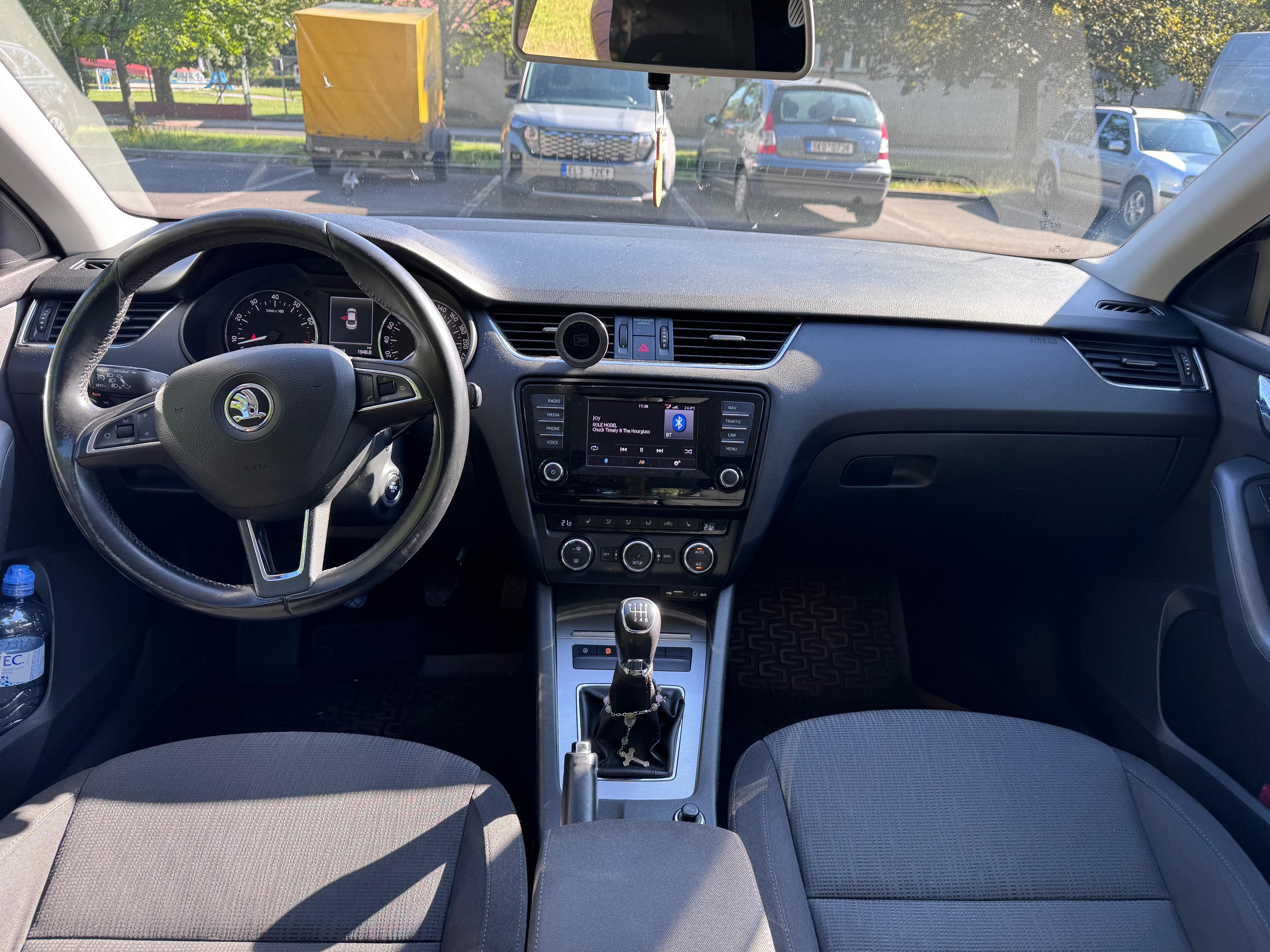 Škoda Octavia, 1.4TSI 103KW CZ původ - fotka 5