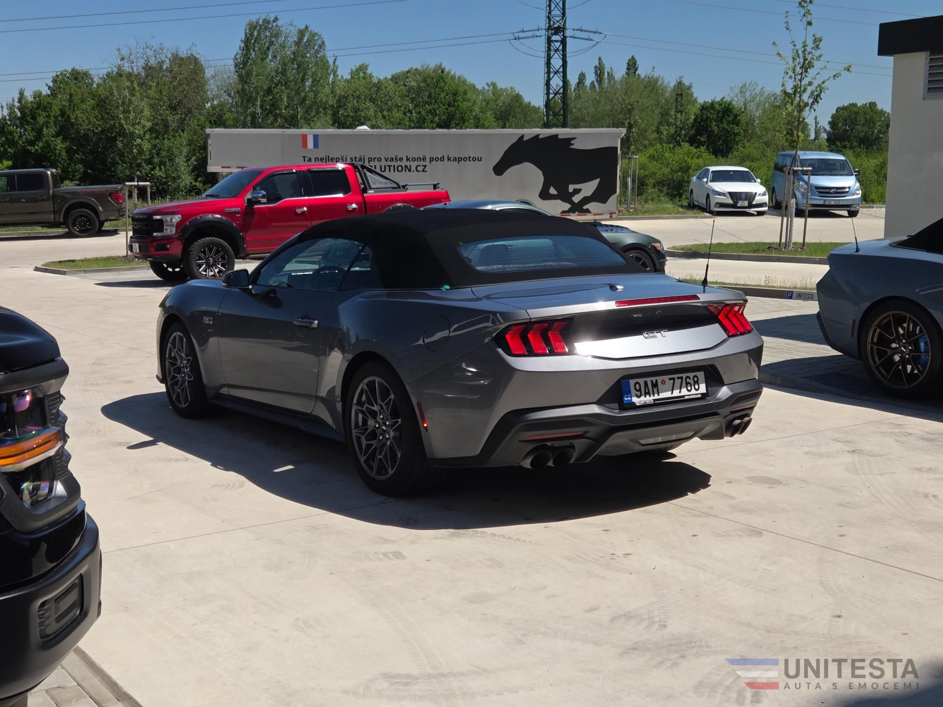 Ford Mustang - fotka 6