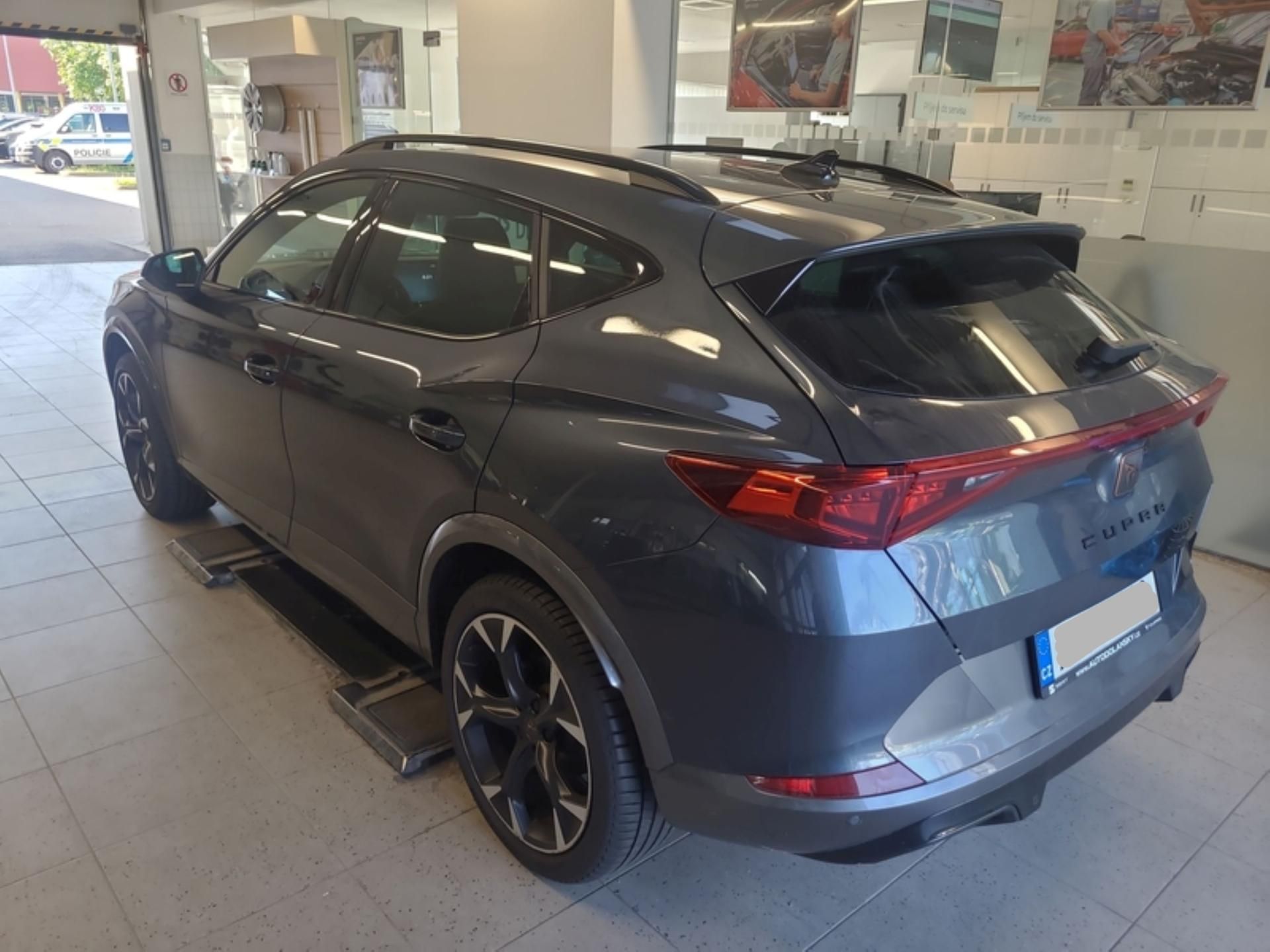 Cupra Formentor, 1,5 TSi/110kW - DSG - fotka 4