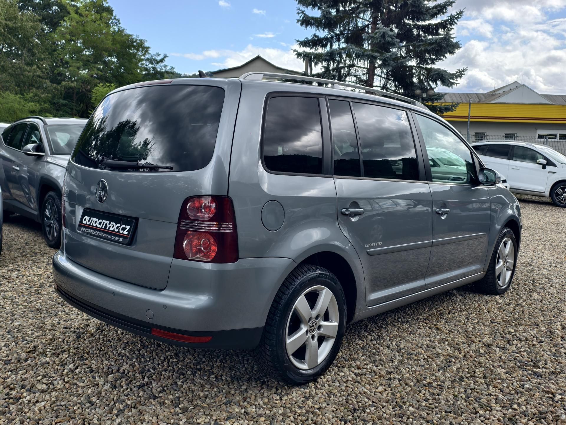 Volkswagen Touran, 1.9 TDi 77kW TEMPOMAT, VÝHŘEVY - fotka 4