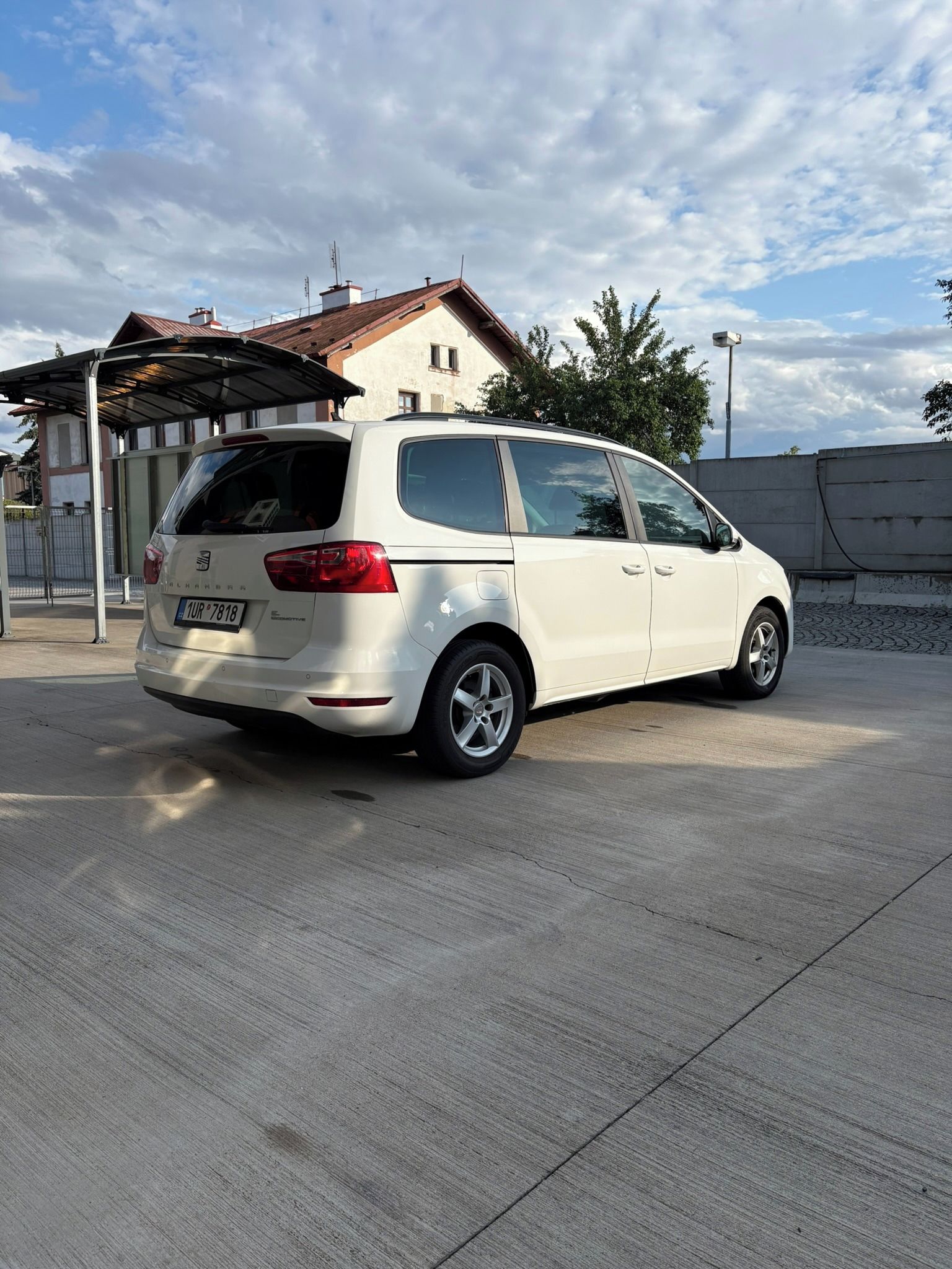 Seat Alhambra, 2.0 TDI 103 kW, 7 míst, manual - fotka 5