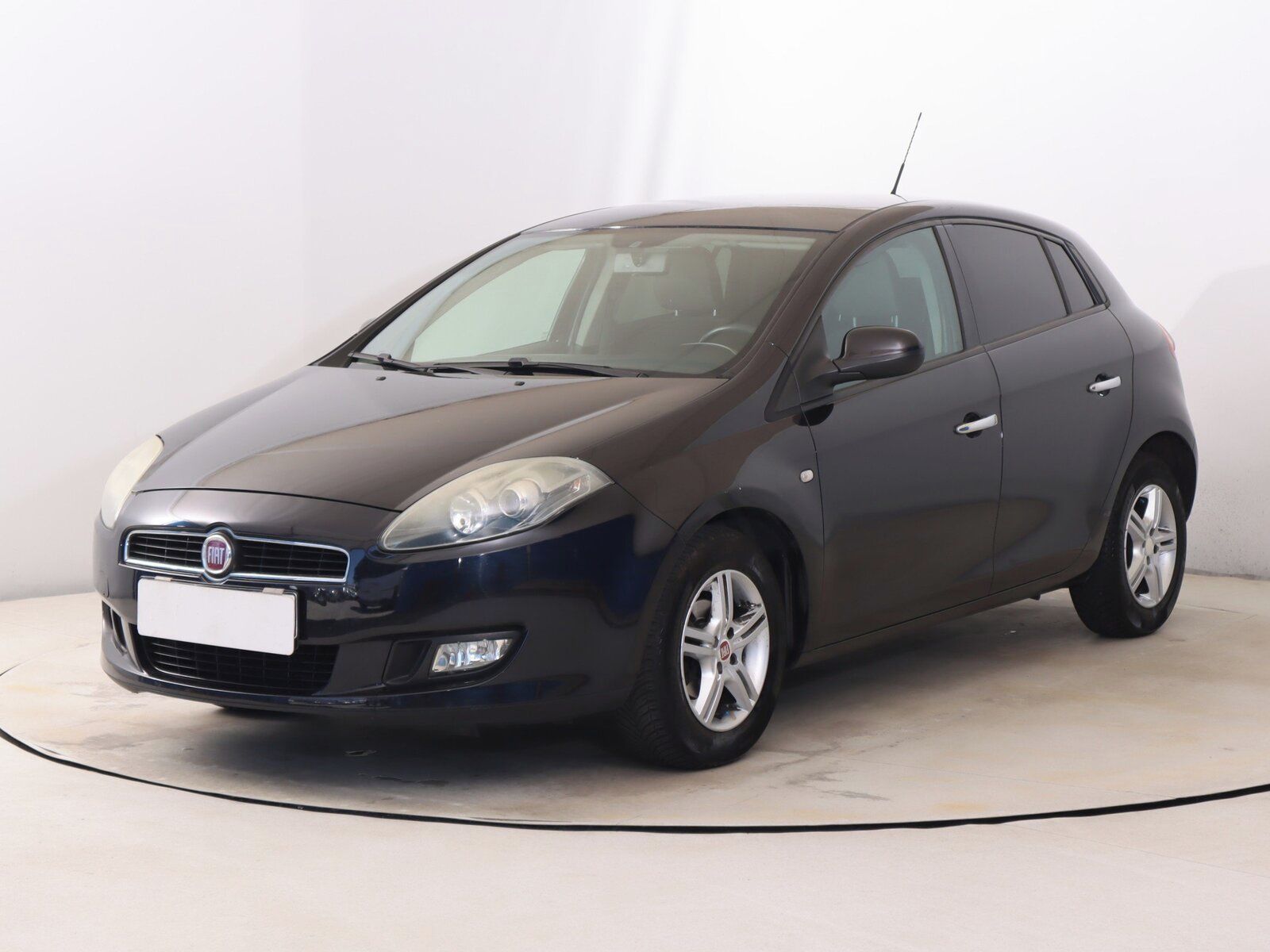 Fiat Bravo, 1.4 16V, po STK, jezdí dobře - fotka 2